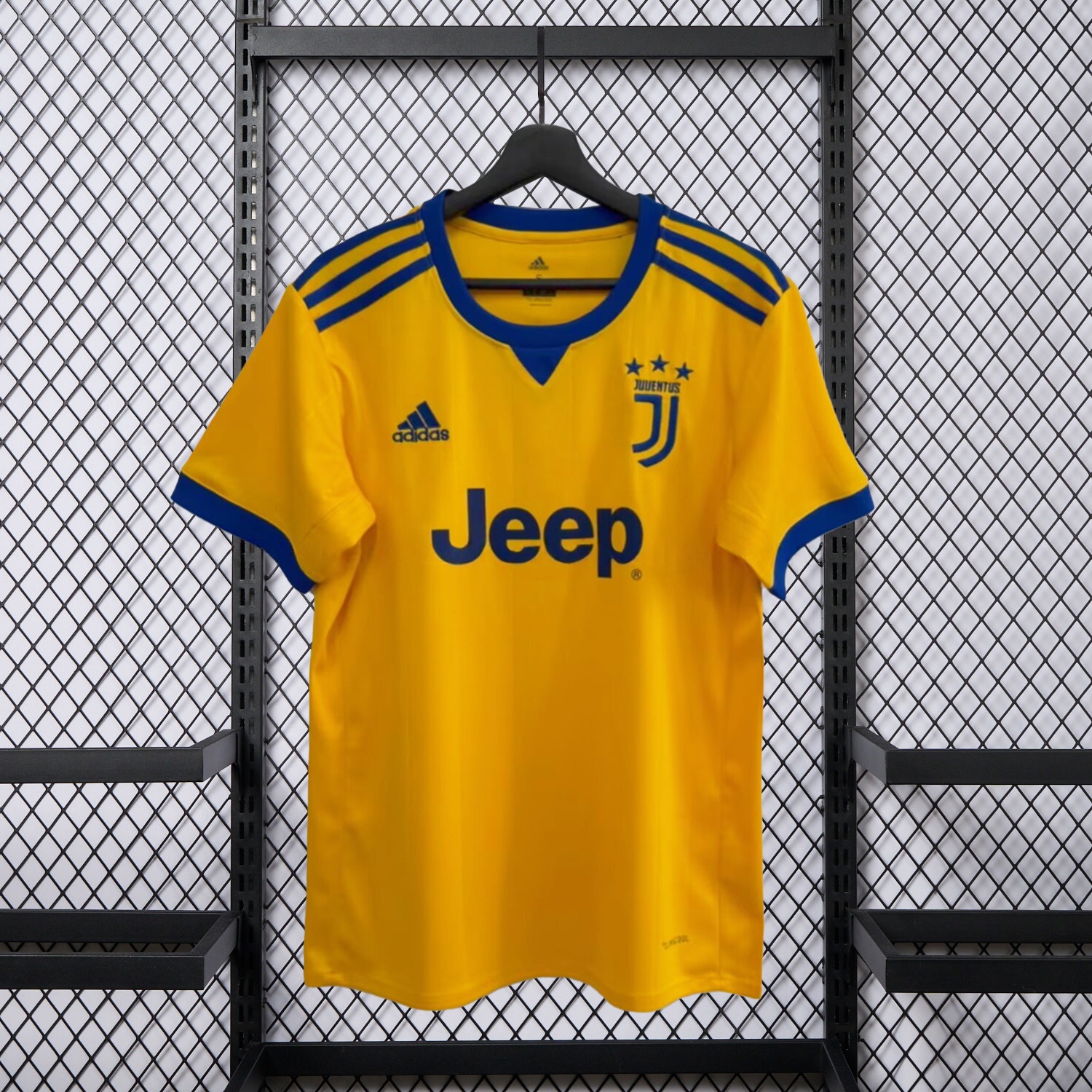 Retro Juventus 2017-18 Away Yellow Jersey - JerseysGala