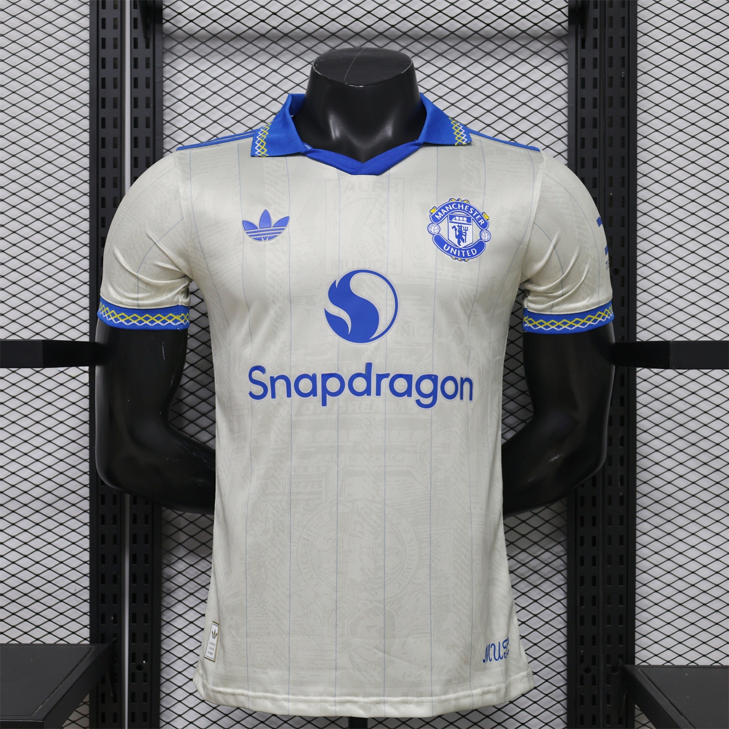 Manchester United 26-27 Terrace Icon Retro Casual Style Light Color Polo Jersey - Player Version - JerseysGala