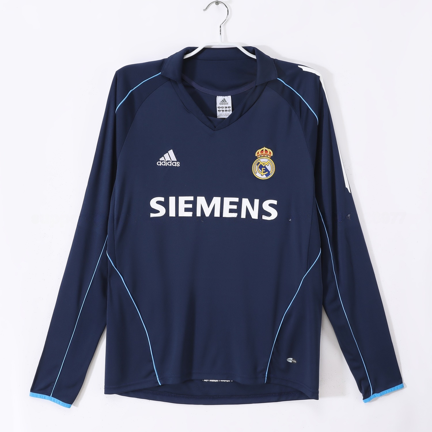 Retro Real Madrid 2005-06 Away Long Sleeves Jersey - JerseysGala