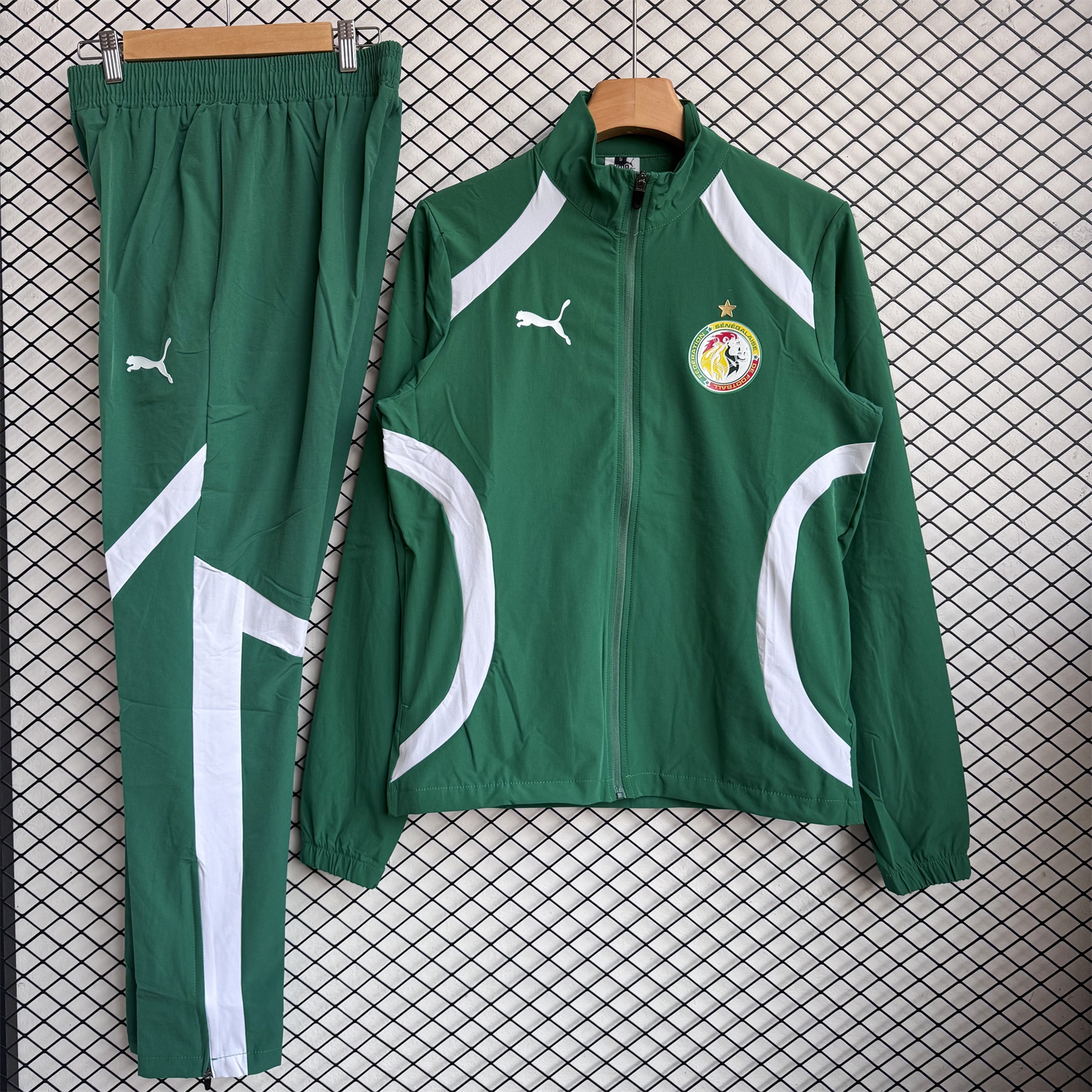 Senegal 2026 Windbreaker Training Set - Green Top and Pants - JerseysGala