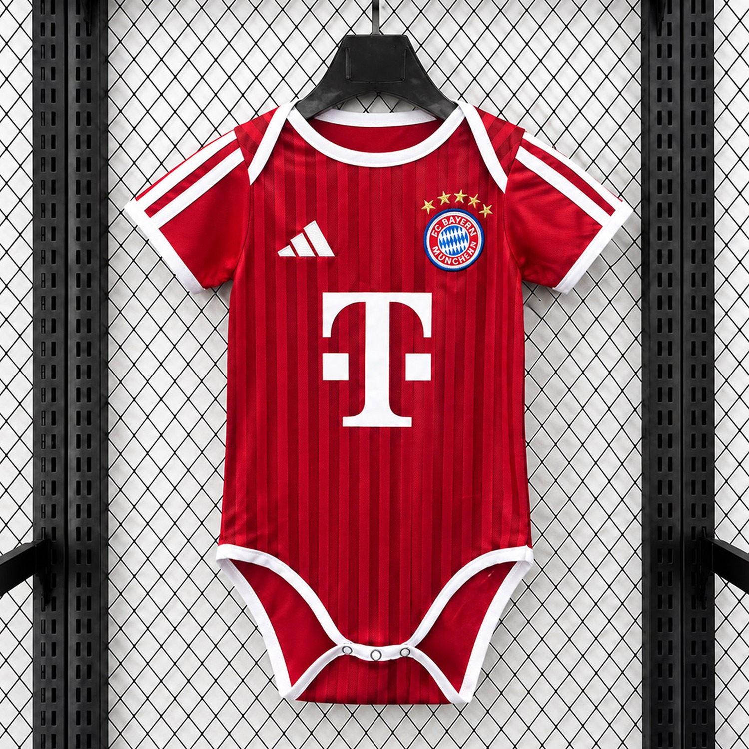Bayern Munich 26-27 Home Baby Crawling Suit - JerseysGala