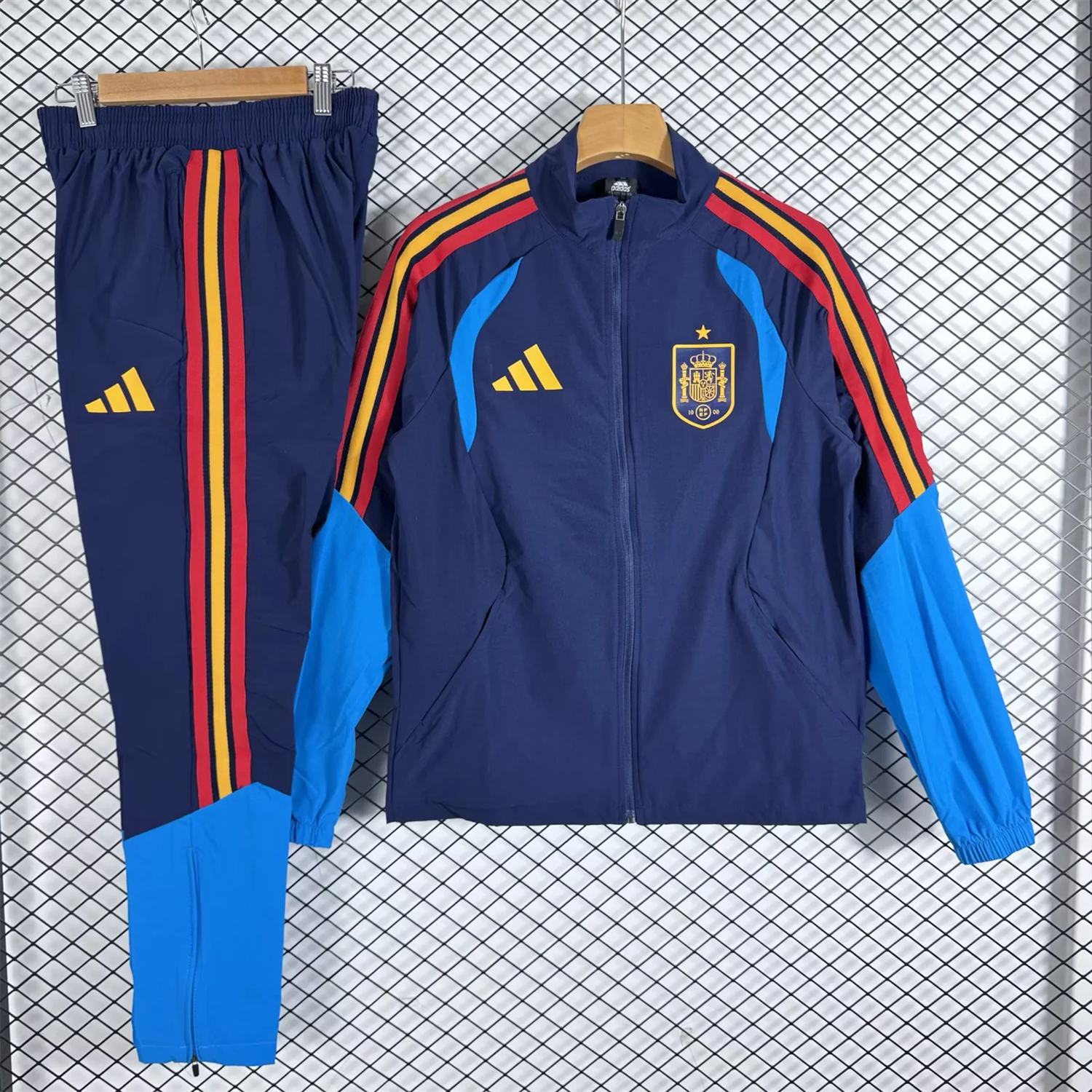 Spain 2026 Windbreaker Training Set - Blue Top and Pants - JerseysGala