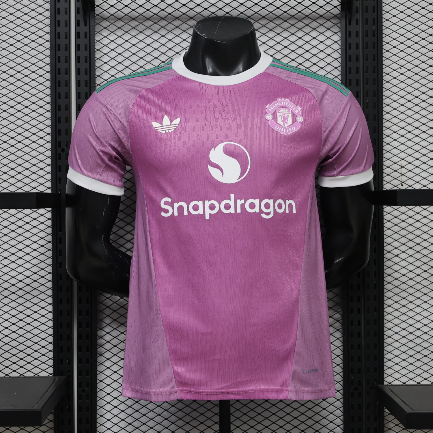 Manchester United 26-27 Terrace Icon Retro Casual Style Pink Jersey - Player Version - JerseysGala