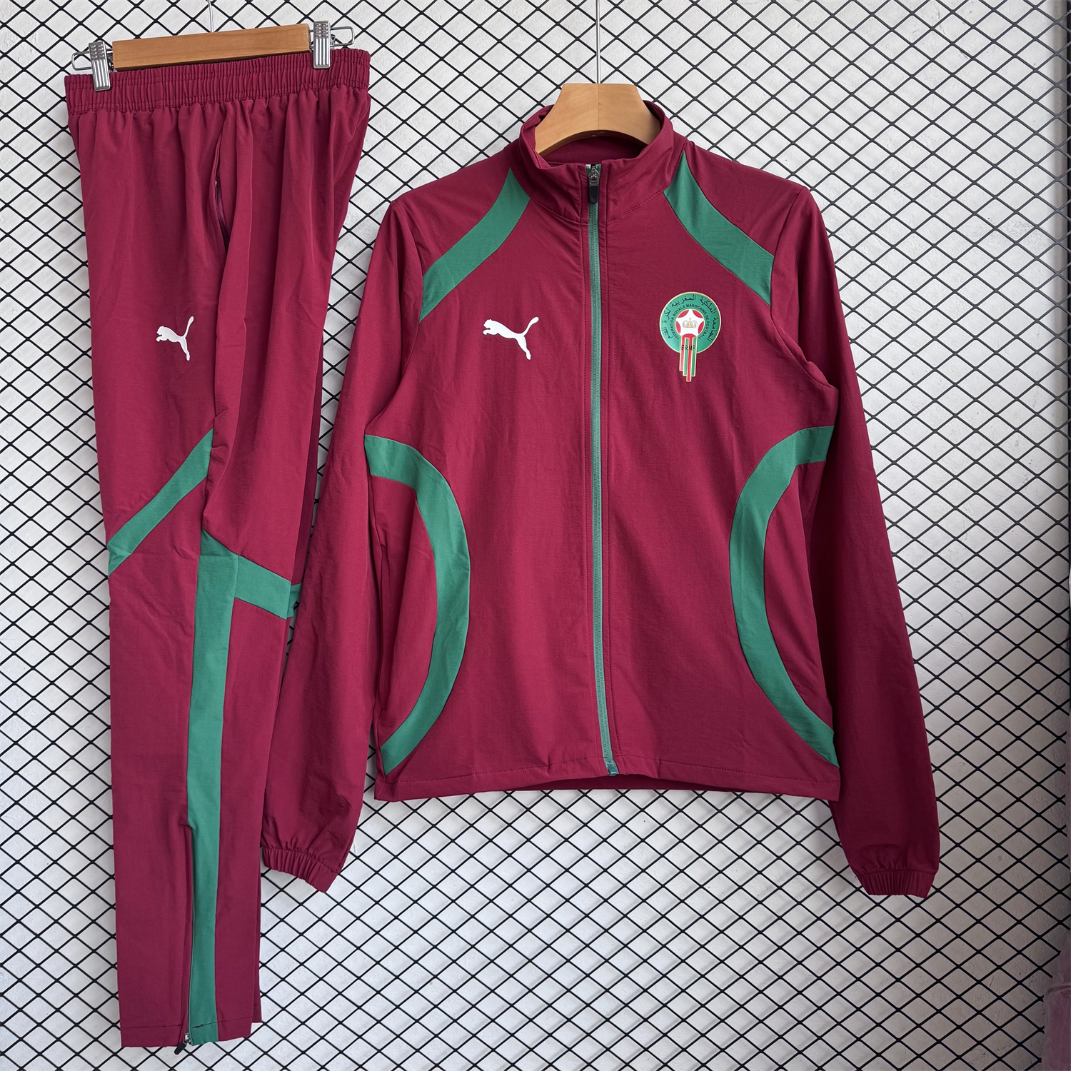 Morocco 2026 Windbreaker Training Set - Red With Green Top and Pants - JerseysGala