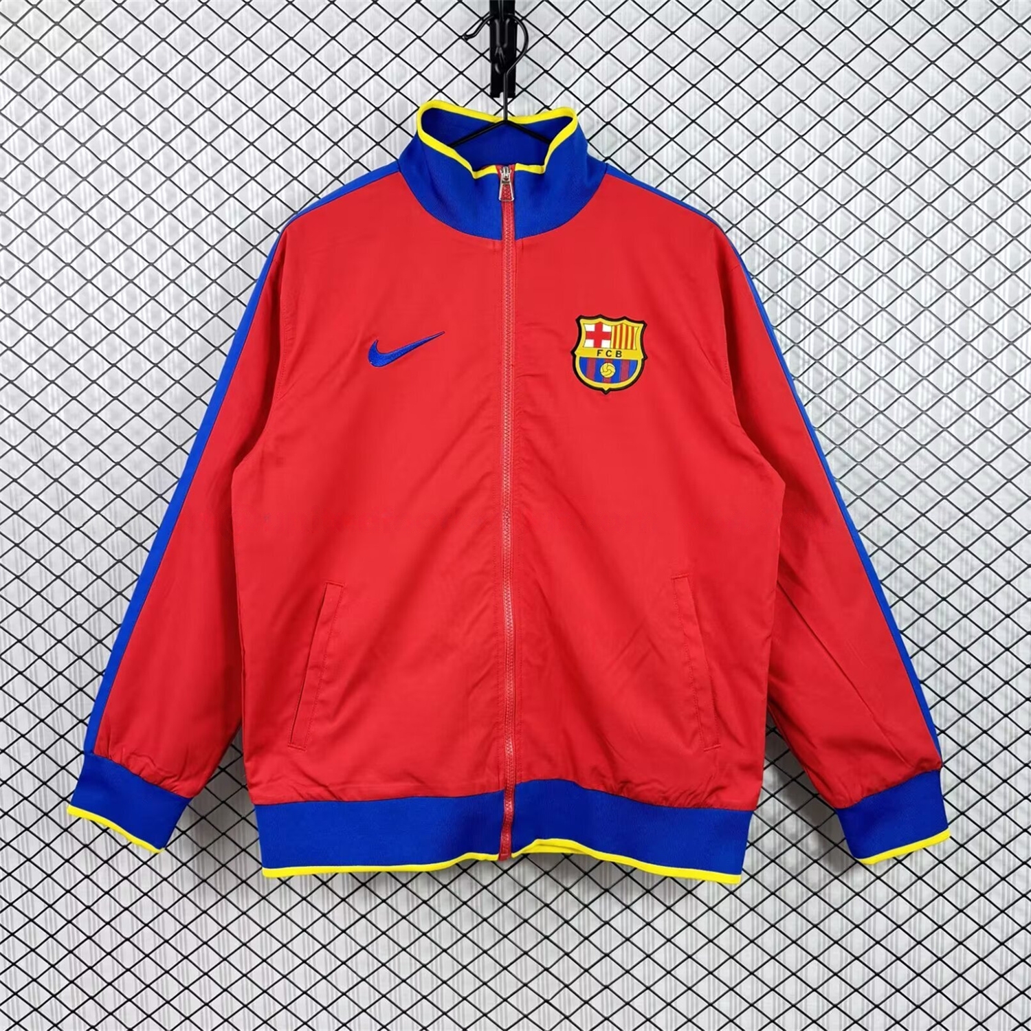 Retro Barcelona 2010-11 Windbreaker Jacket - Red - JerseysGala