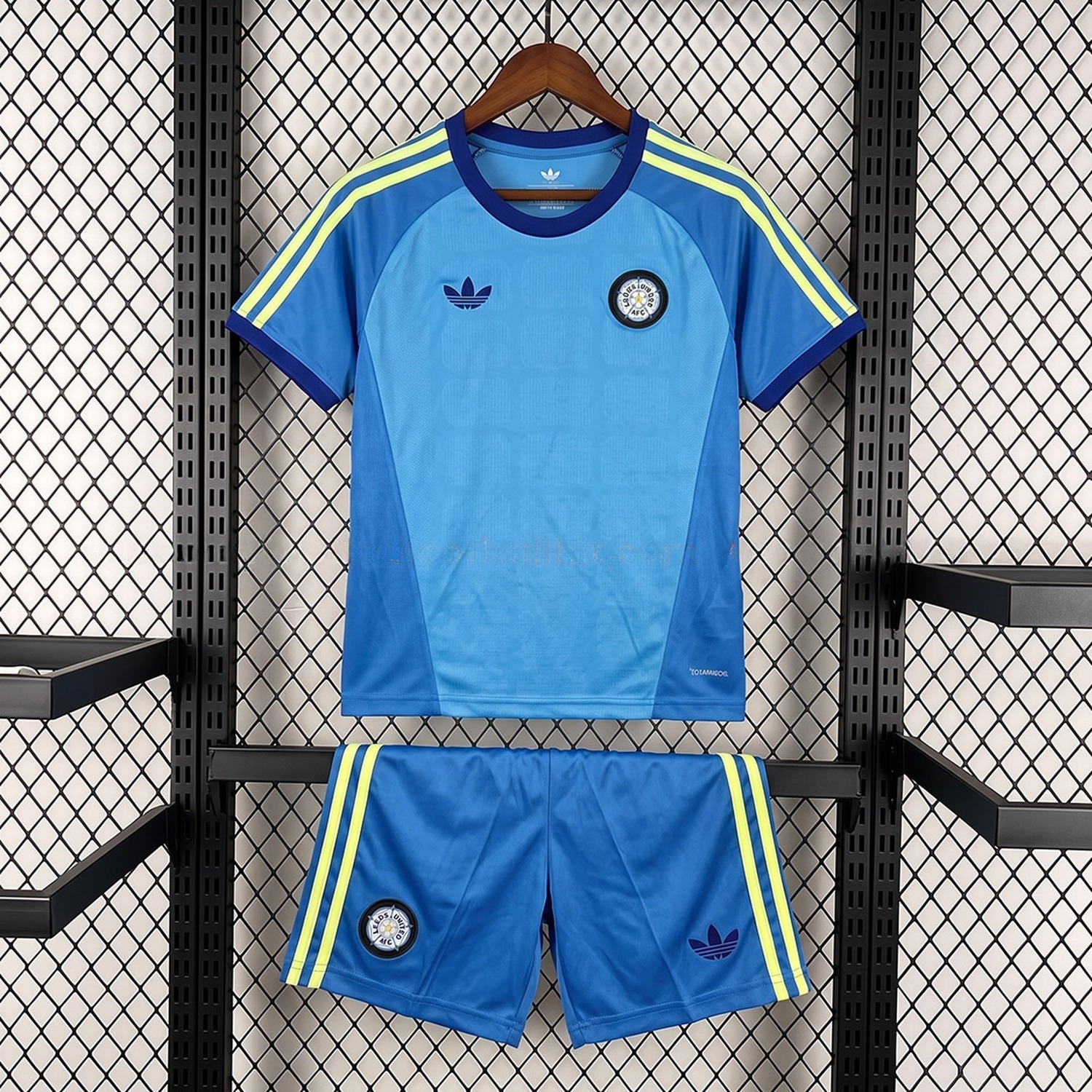 Leeds United 26-27 Goalkeeper Blue Kids Kit - JerseysGala