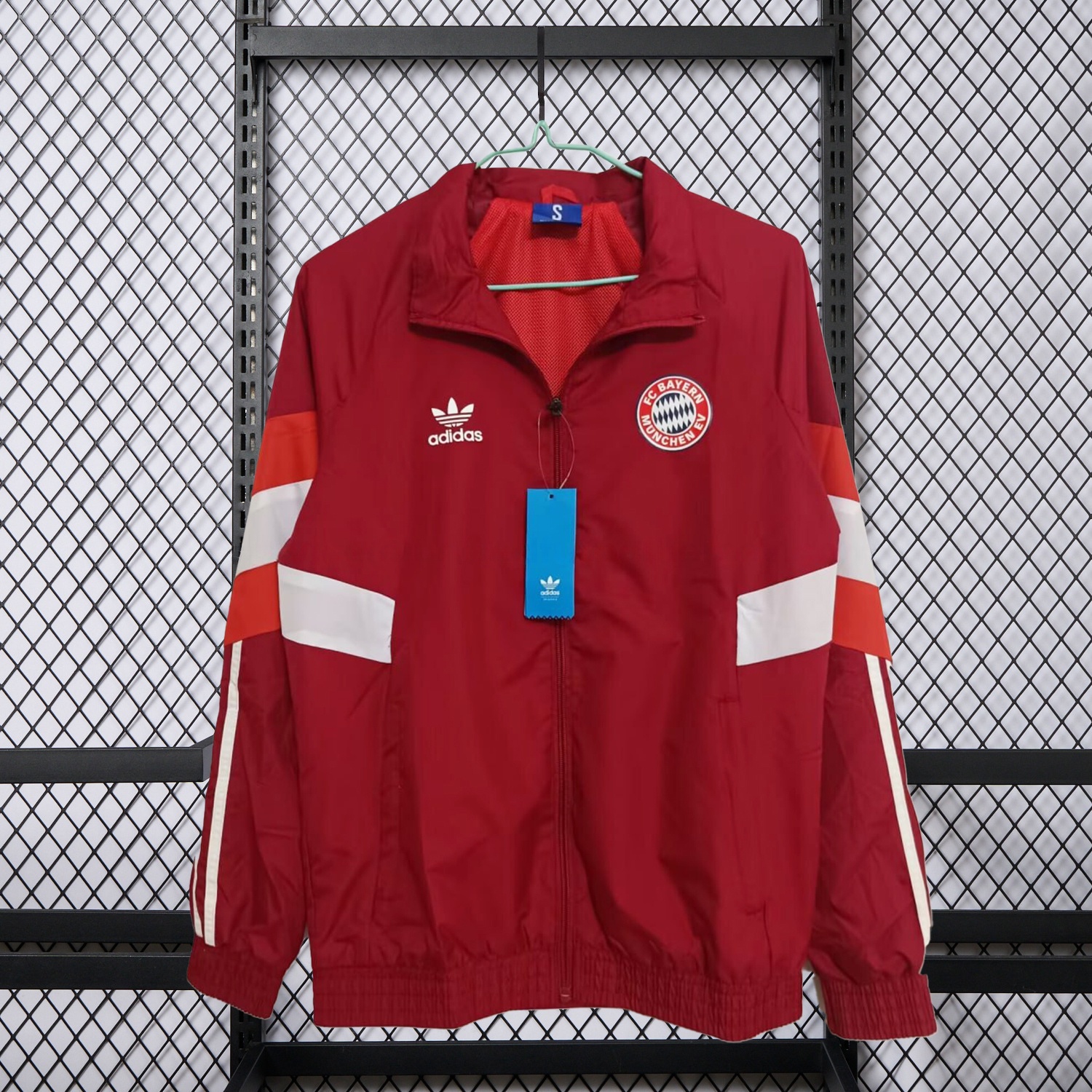 Bayern Munich 25-26 Terrace Icon Windbreaker Jacket - Red - JerseysGala
