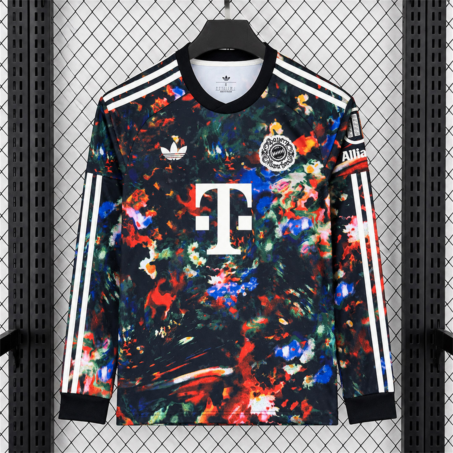 Bayern Munich 26-27 Oktoberfest Round Neck Long Sleeves Jersey - Fans Version - JerseysGala