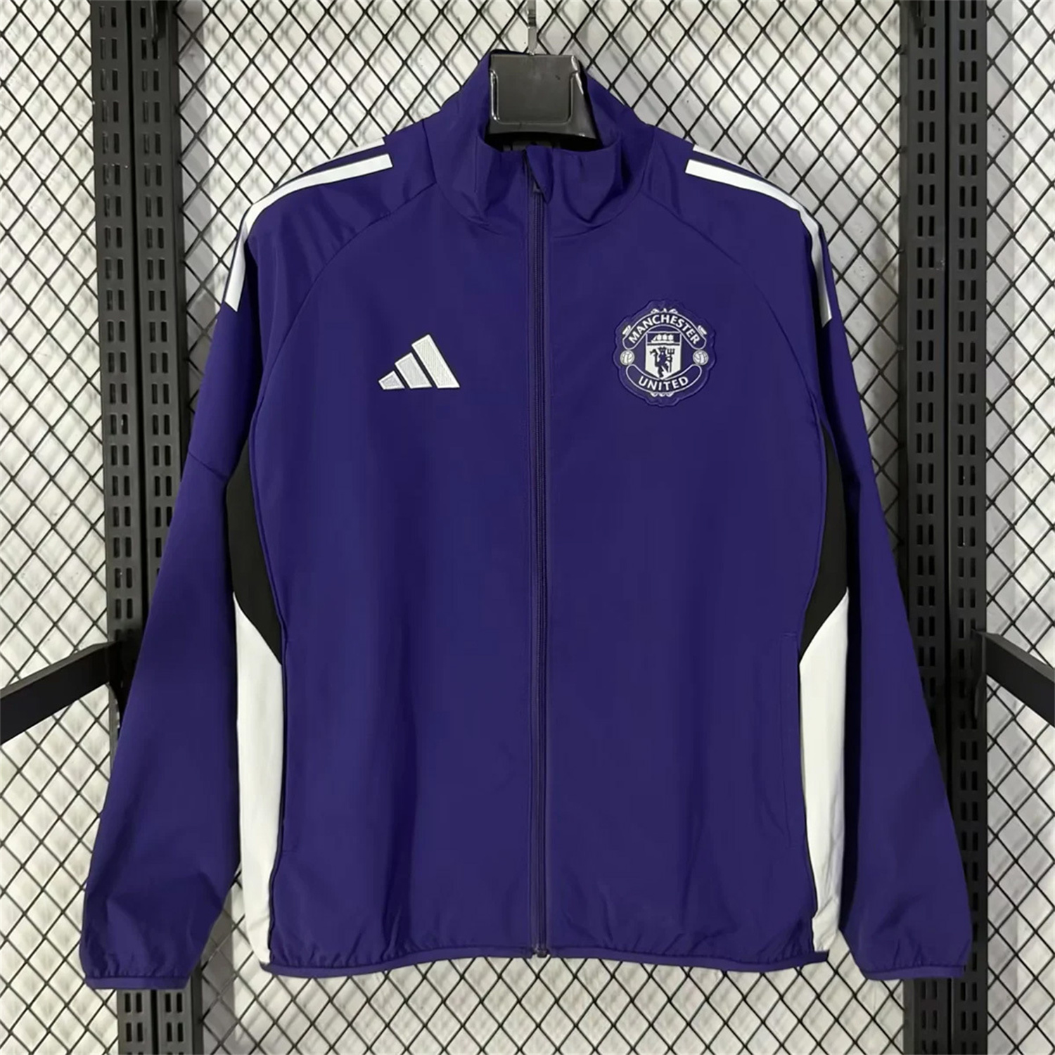 Manchester United 25-26 Training Windbreaker Jacket - Purple - JerseysGala