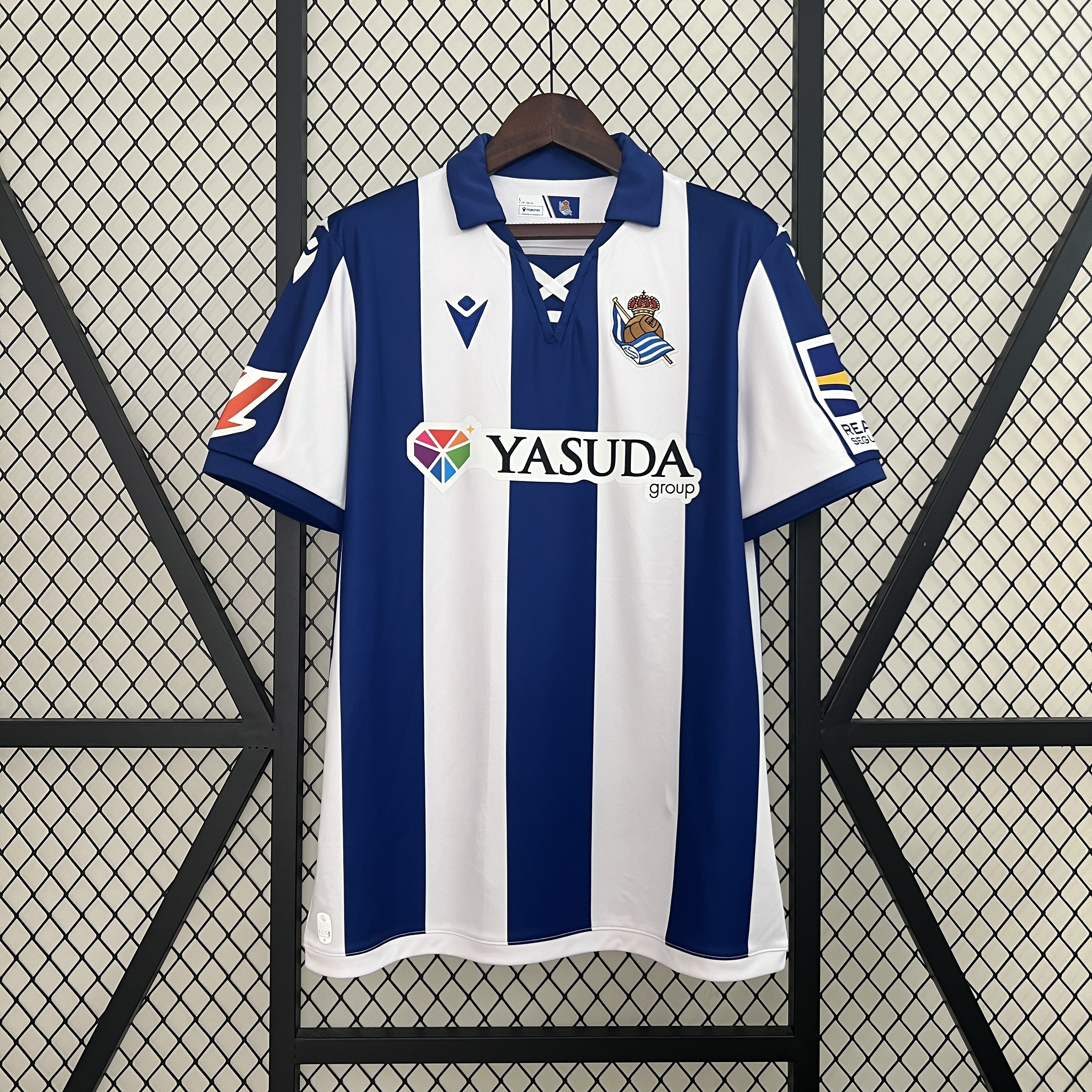 Real Sociedad 24-25 Home Stadium Jersey - Fans Version - JerseysGala