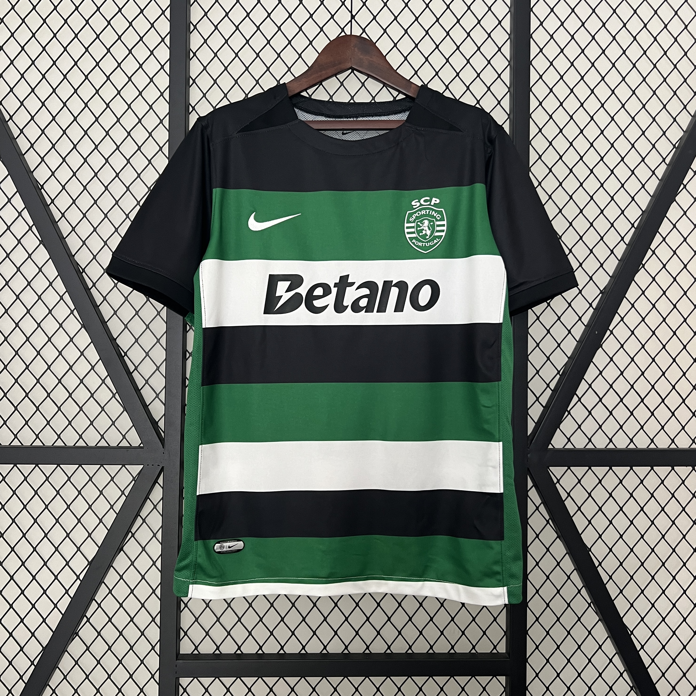 Sporting CP Portugal 24-25 Home Stadium Jersey - Fans Version - JerseysGala