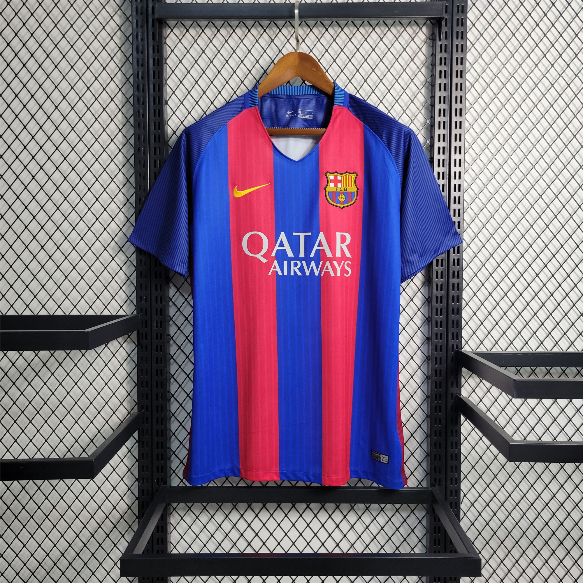 B.A.R.S.A Retro 16-17 Home Stadium Jersey - JerseysGala