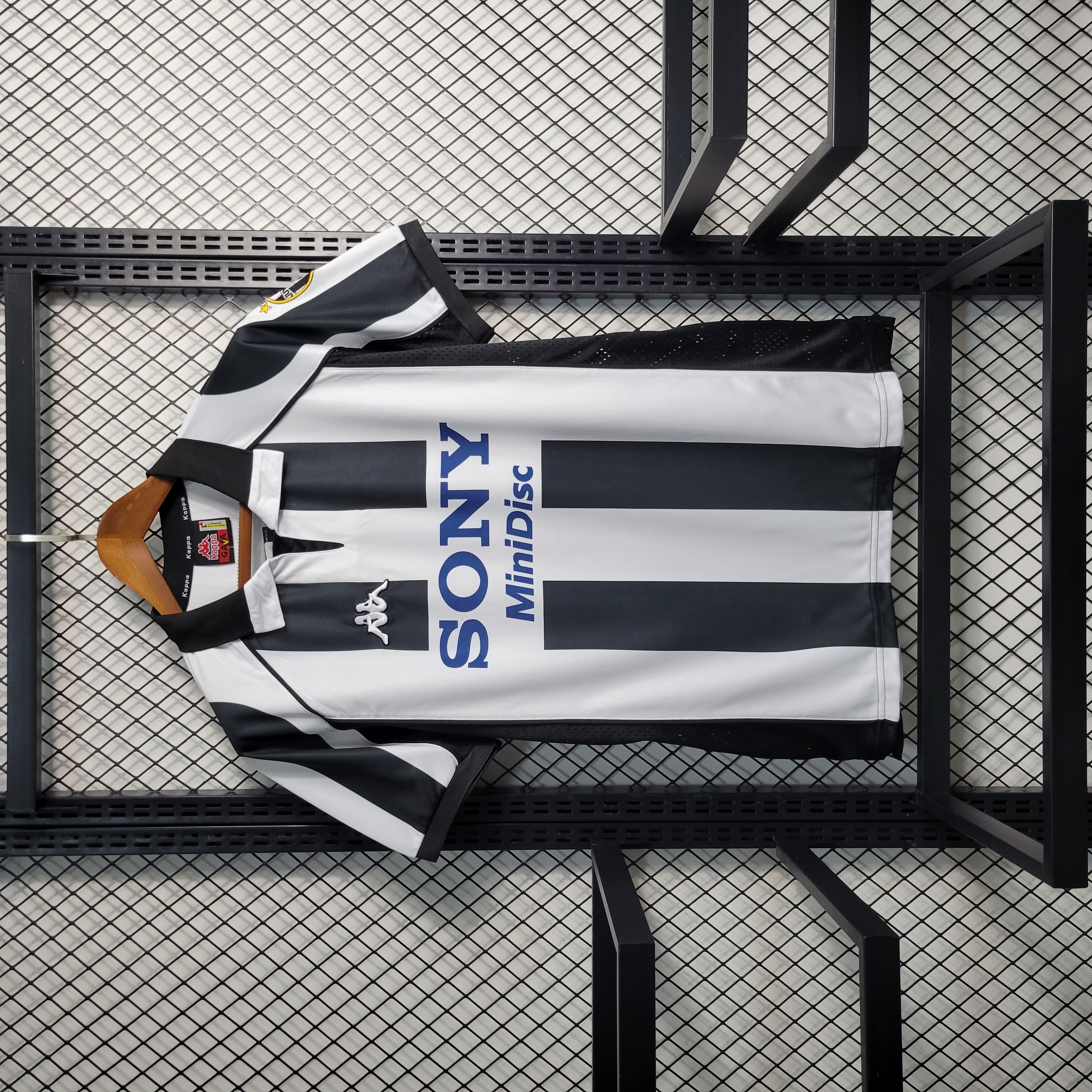 Retro Juventus 1997-98 Home Stadium Jersey - JerseysGala