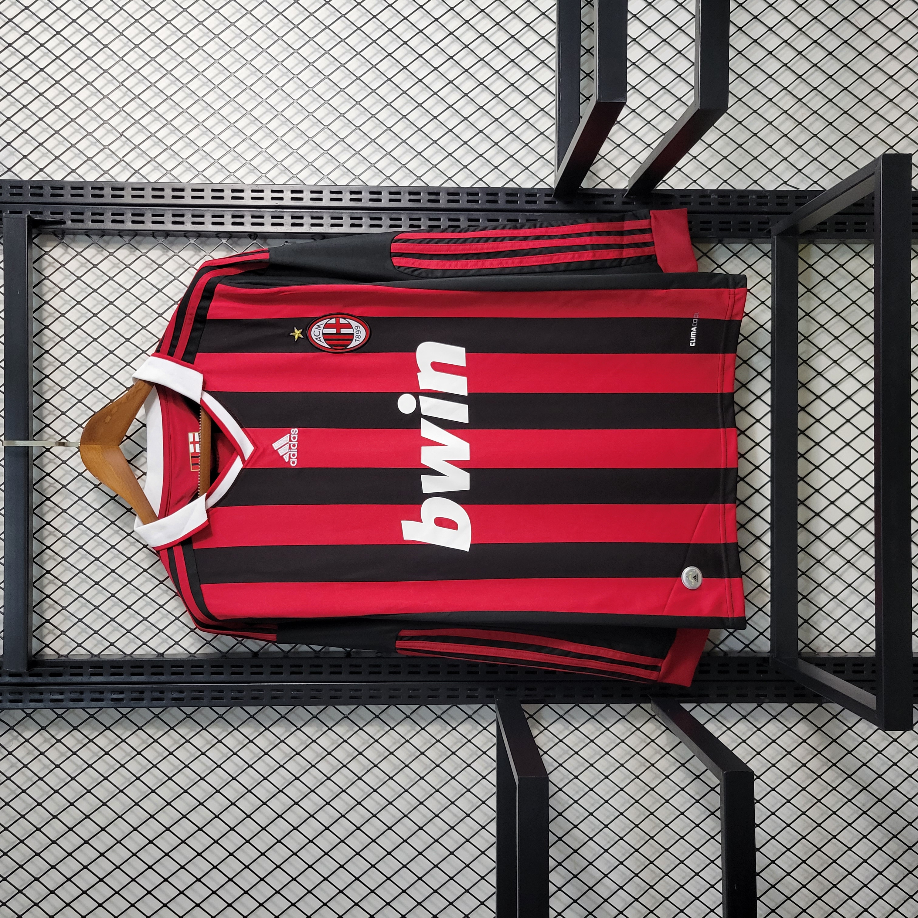 Retro AC Milan 2009-10 Home Stadium Long Sleeve Jersey - JerseysGala