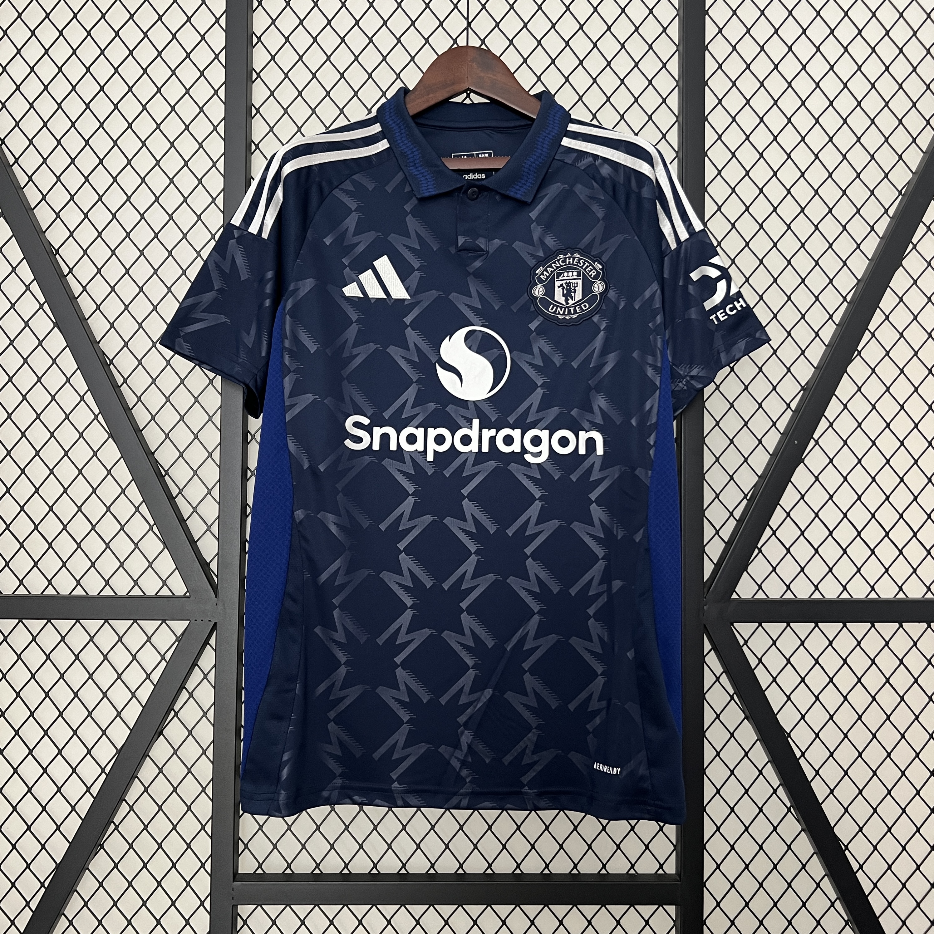 Manchester United 24-25 Away Jersey - Fans Version - JerseysGala
