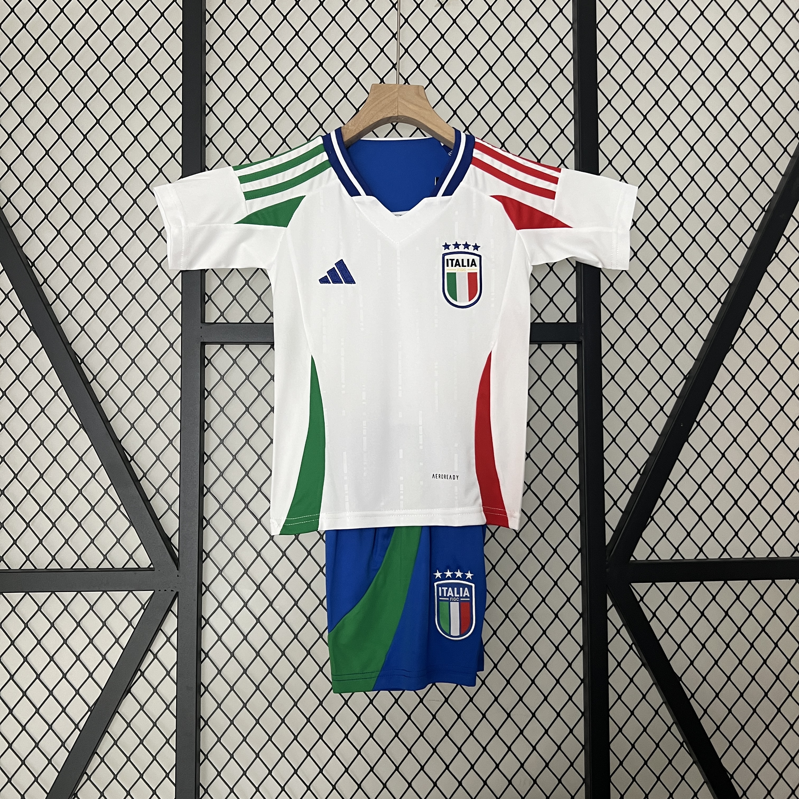 Italy 2024 Away Stadium Kids Kit - JerseysGala