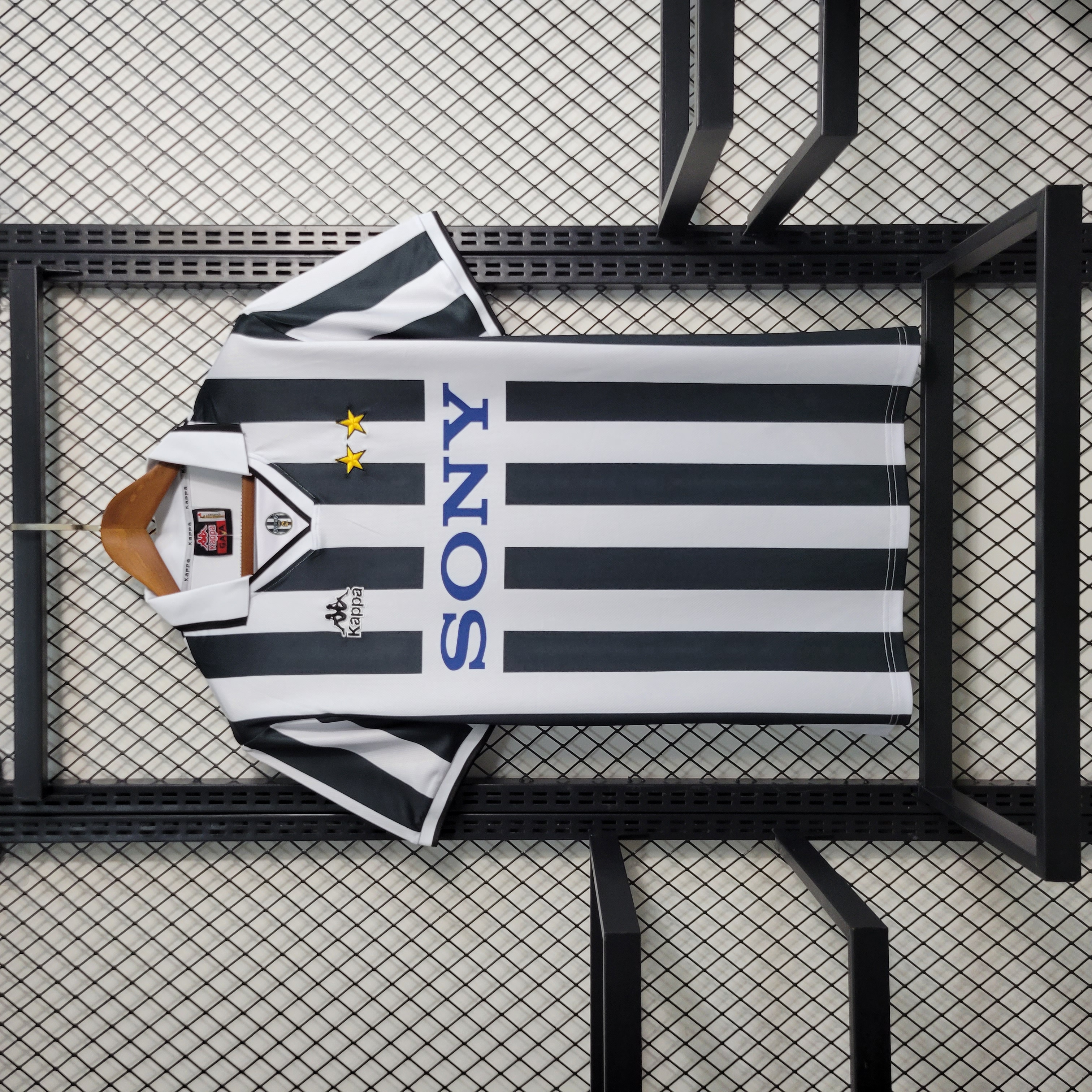 Retro Juventus 1995-97 Home Stadium Jersey - JerseysGala