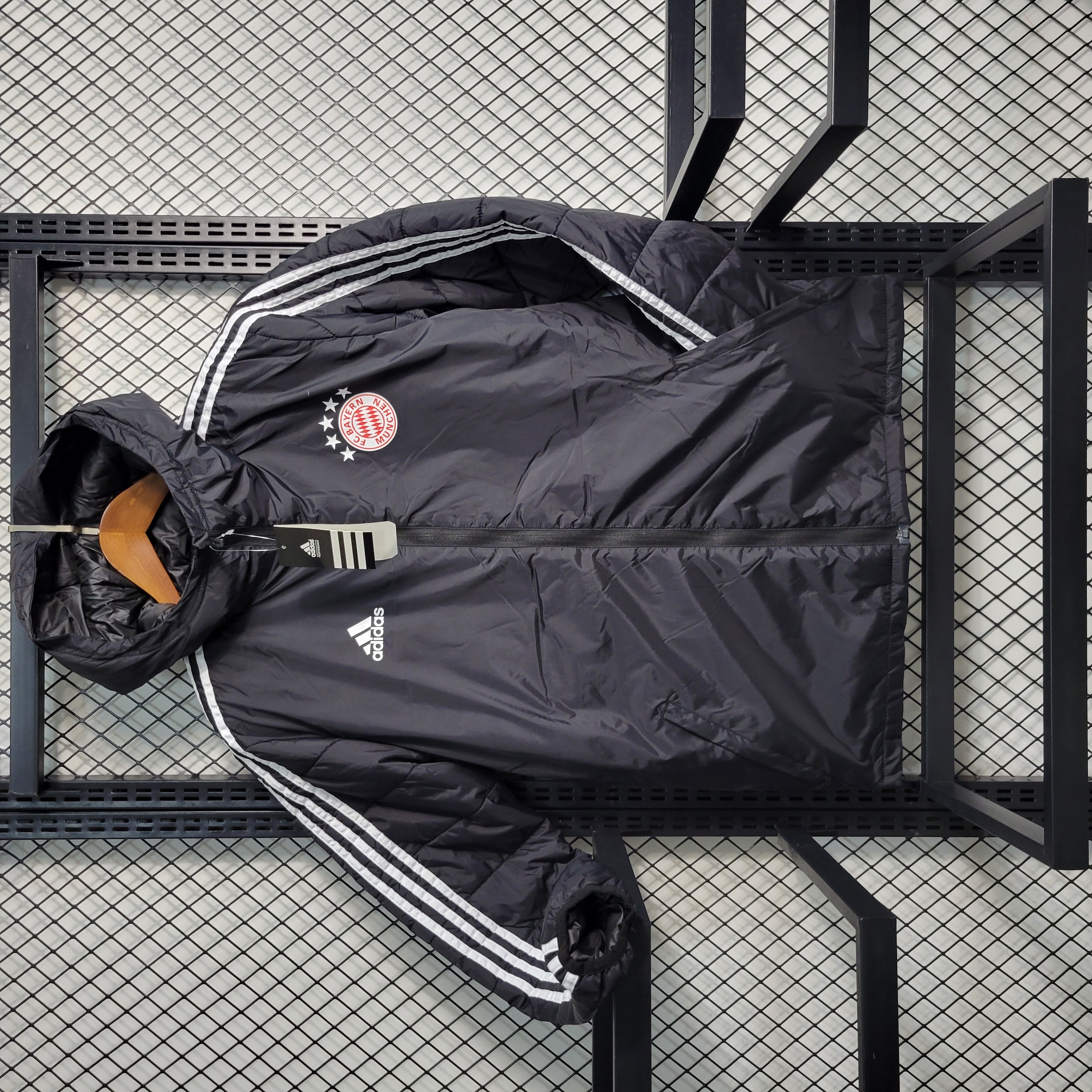 Bayern Munich 23-24 Men's Hooded Thermal Cotton Jacket Black - JerseysGala