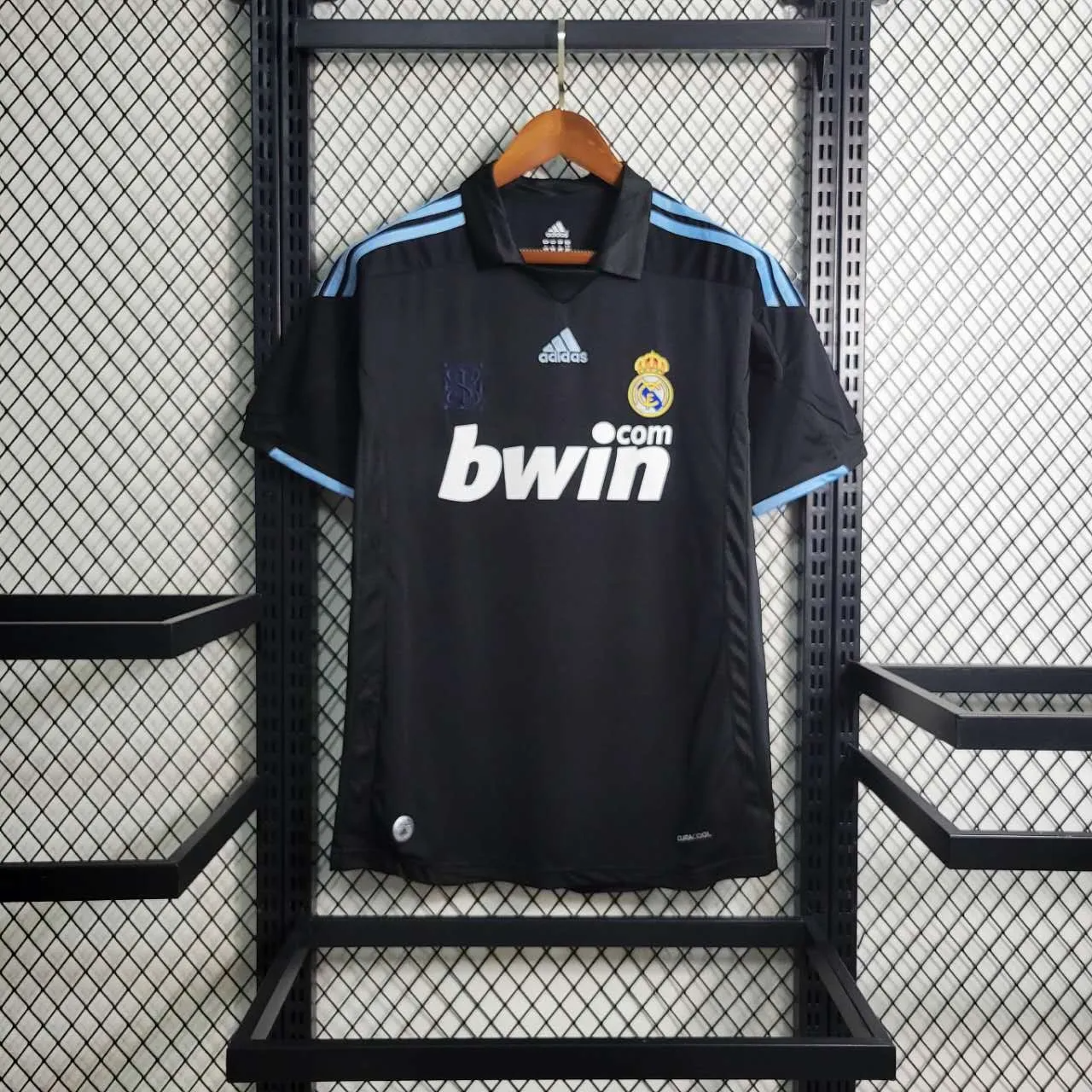Retro Real Madrid 09-10 Away Stadium Jersey - JerseysGala