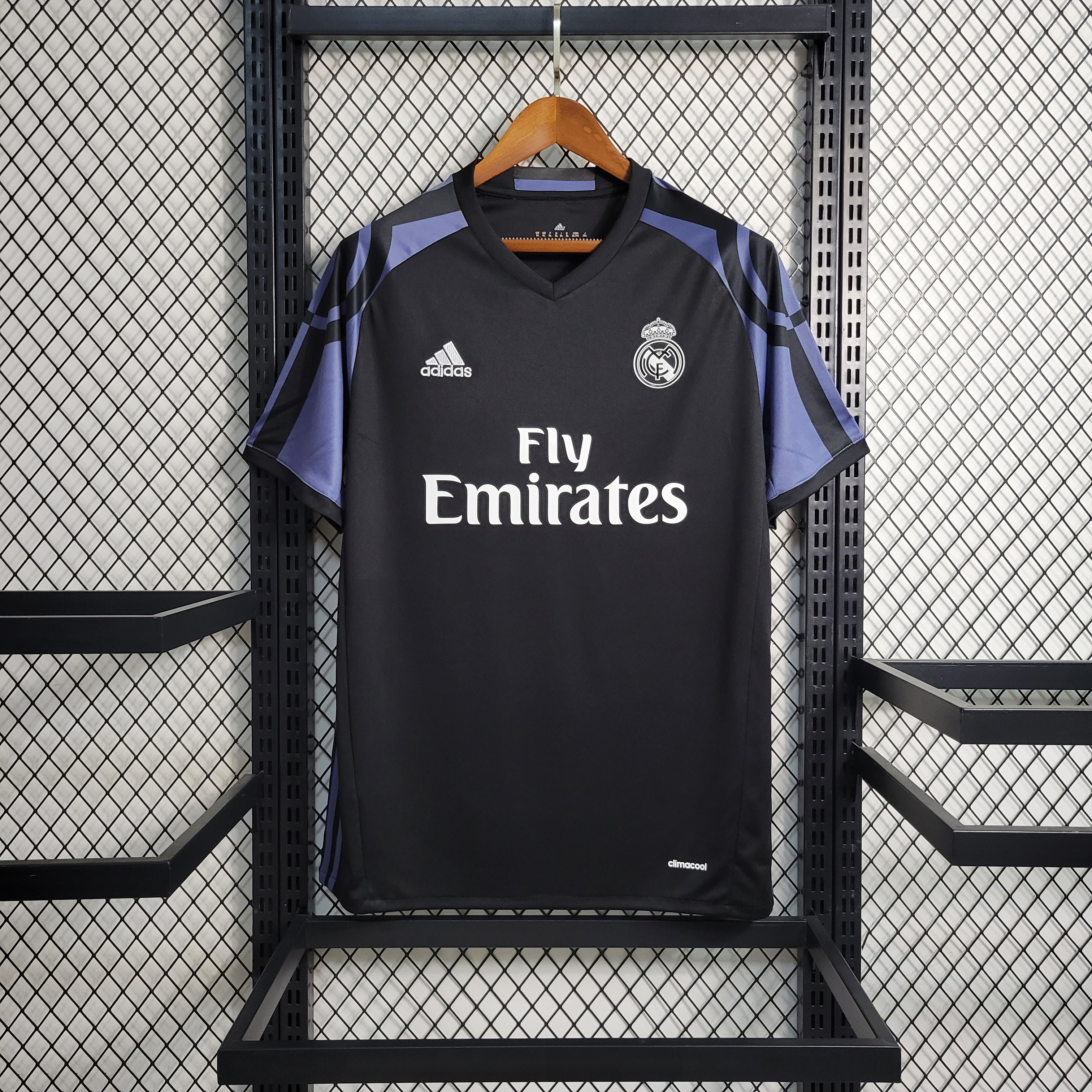Real Madrid Retro 16-17 Third Jersey - JerseysGala