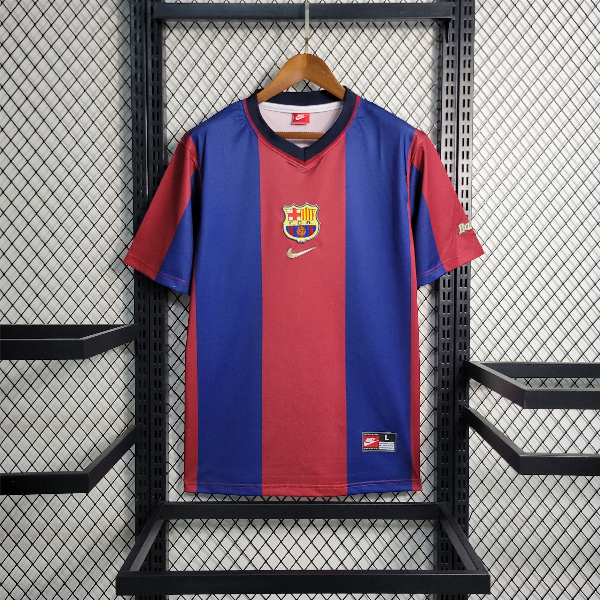 B.A.R.S.A Retro 98-99 Home Stadium Jersey - JerseysGala