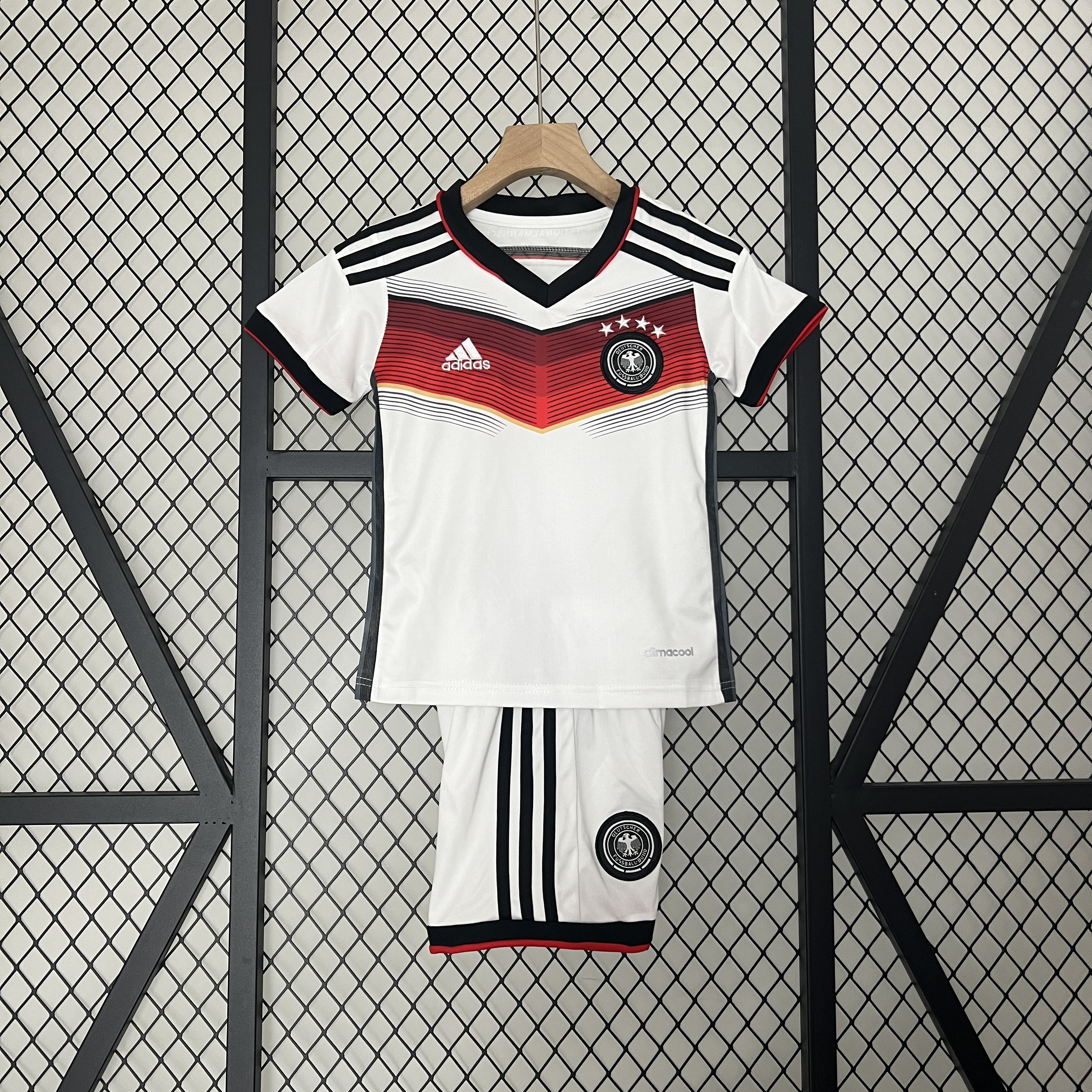 Retro Germany 2014 Home Stadium Kids Kit - JerseysGala
