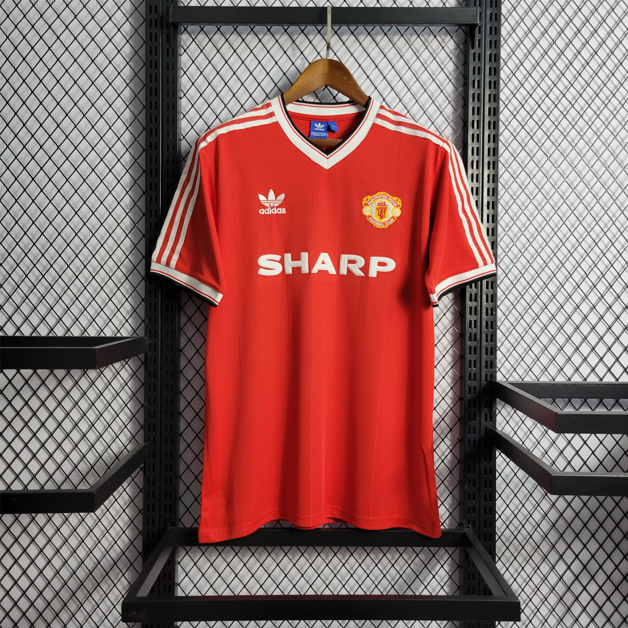 Manchester United Retro 83-84 Home Stadium Jersey - JerseysGala