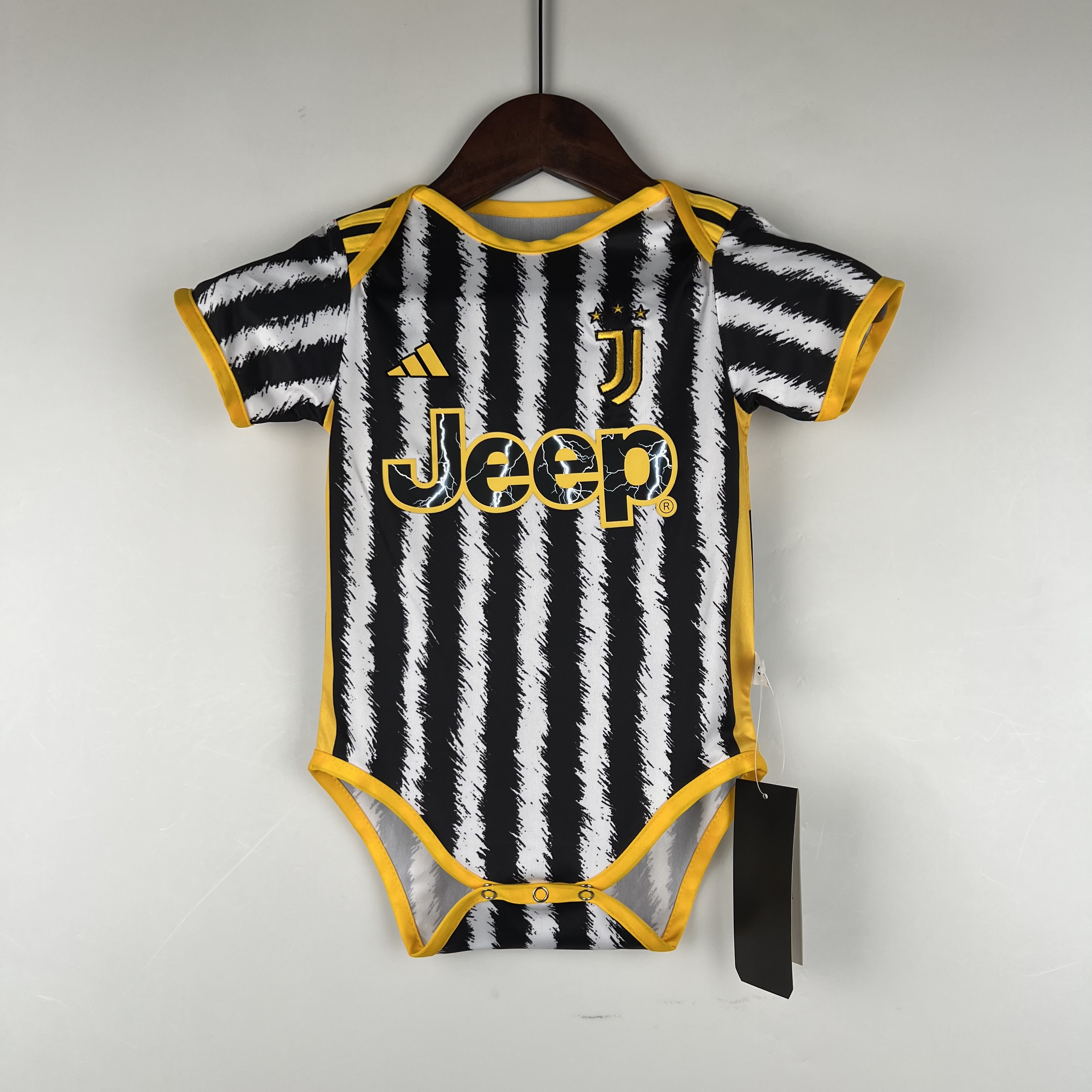 Juventus 23-24 Home Stadium Baby Crawling Suit - JerseysGala