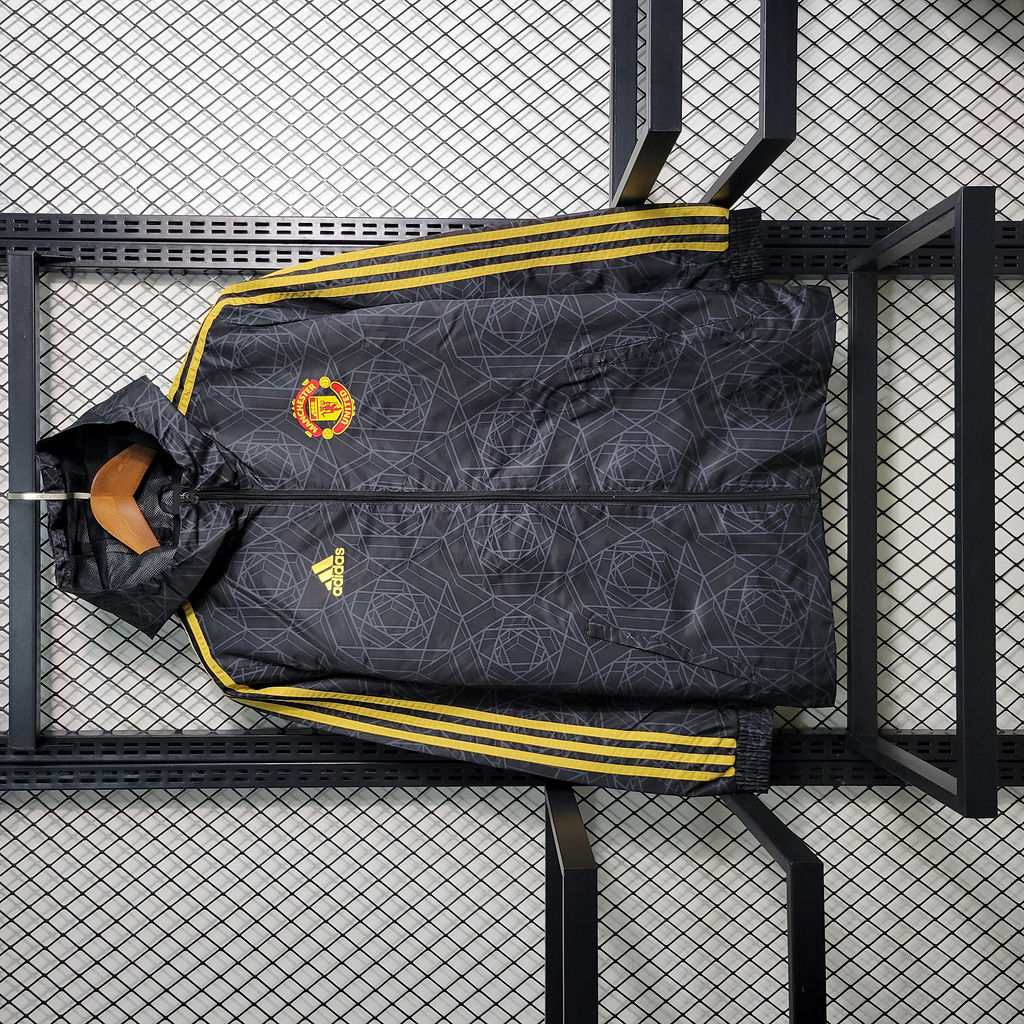 Manchester United 23-24 Player Windbreaker Jacket - Black - JerseysGala