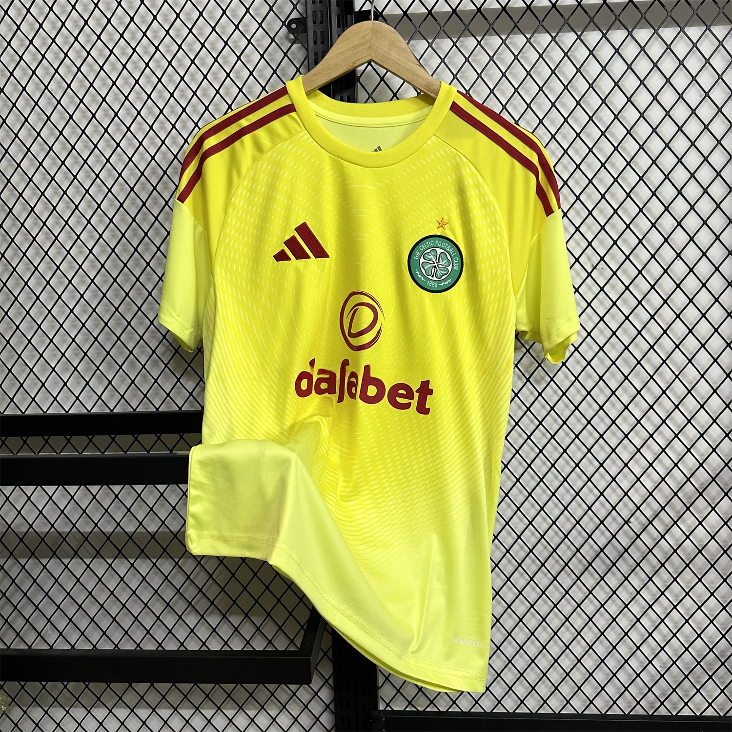 Celtic 25-26 Light Yellow Goalkeeper Jersey - Fans Version - JerseysGala