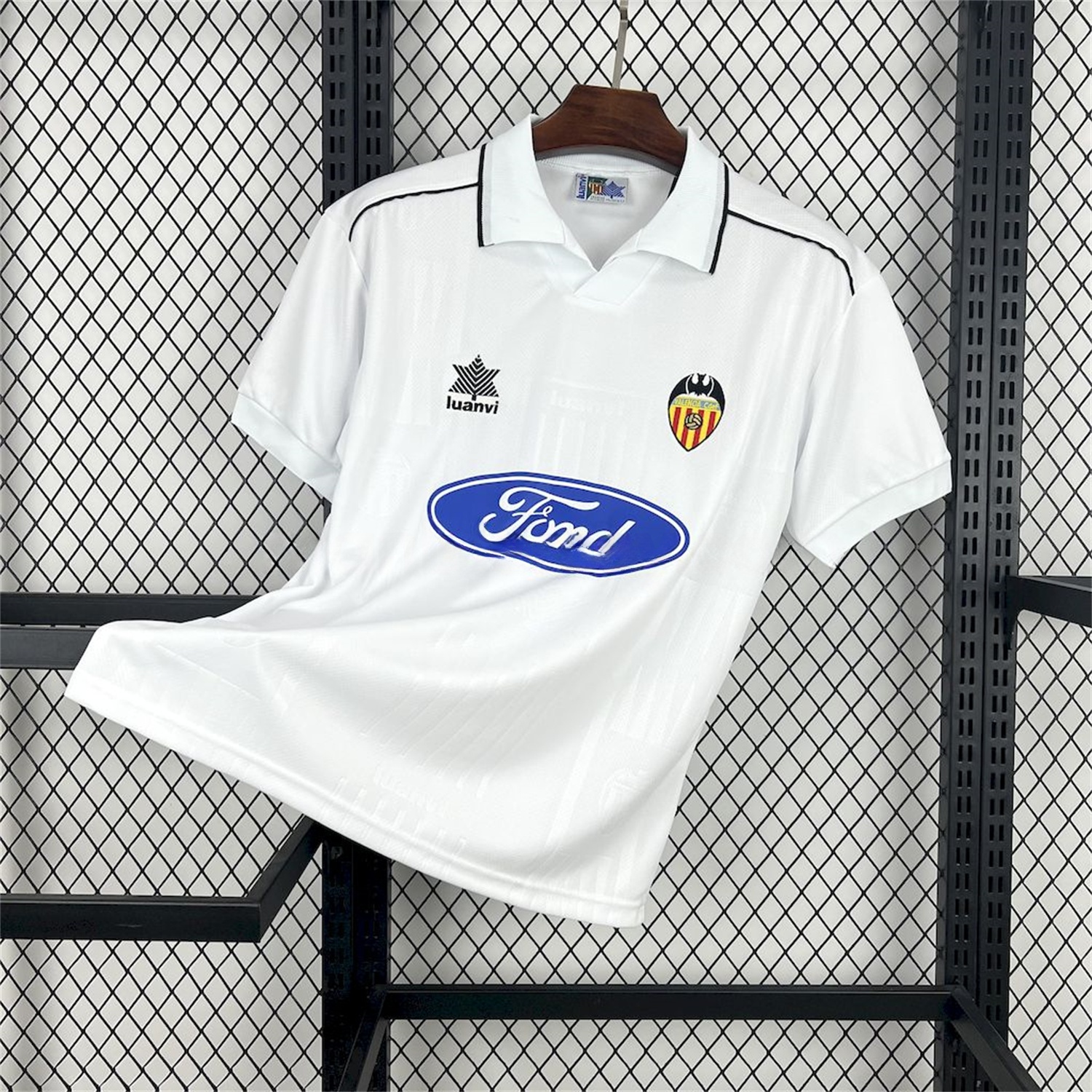 Retro Valencia 1996-97 Home Jersey - JerseysGala