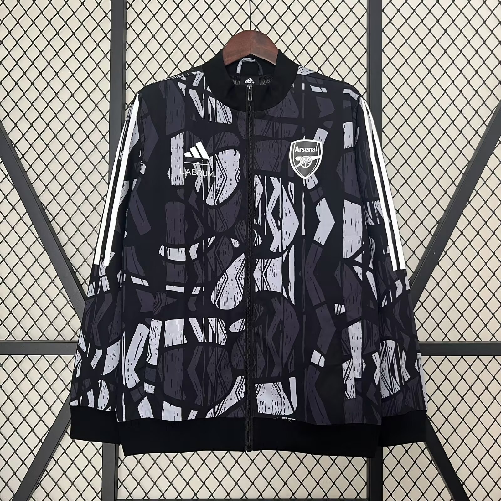 Arsenal 24-25 Black Windbreaker Jacket - JerseysGala