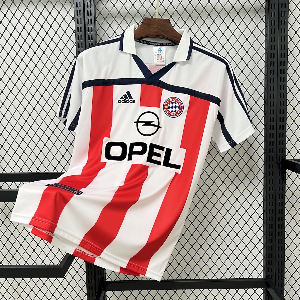 Retro Bayern Munich 2000-01 Away Jersey - JerseysGala
