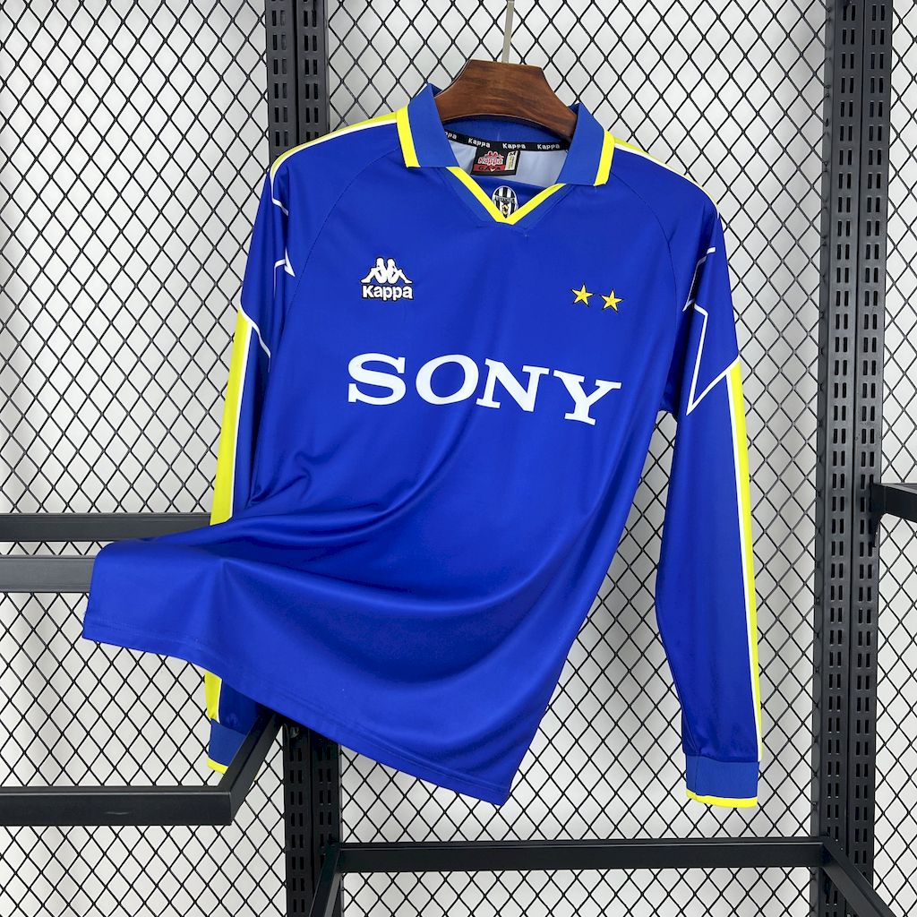 Retro Juventus 1996-97 Away Long Sleeves Jersey - JerseysGala