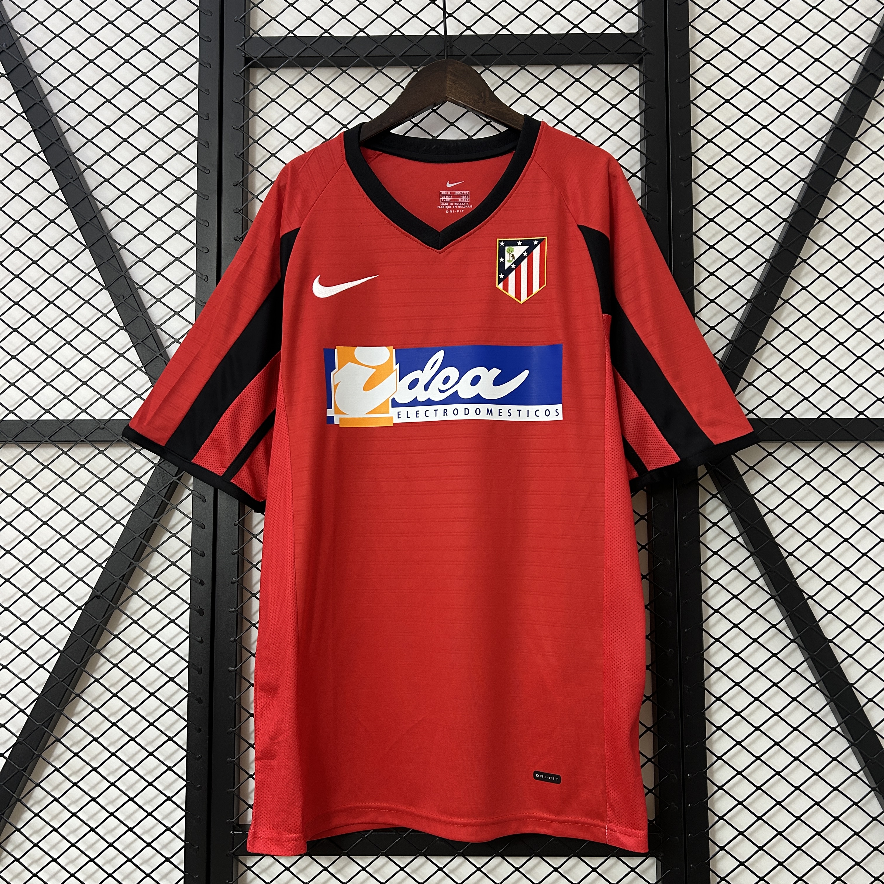 Retro Atletico Madrid 2001-02 Away Jersey - JerseysGala