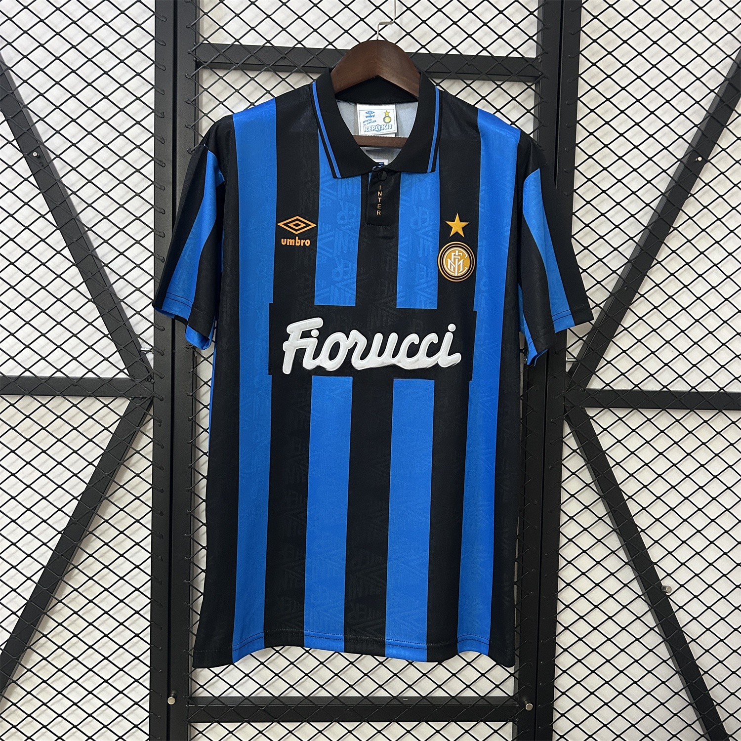 Retro Inter Milan 1992-94 Home Jersey - JerseysGala