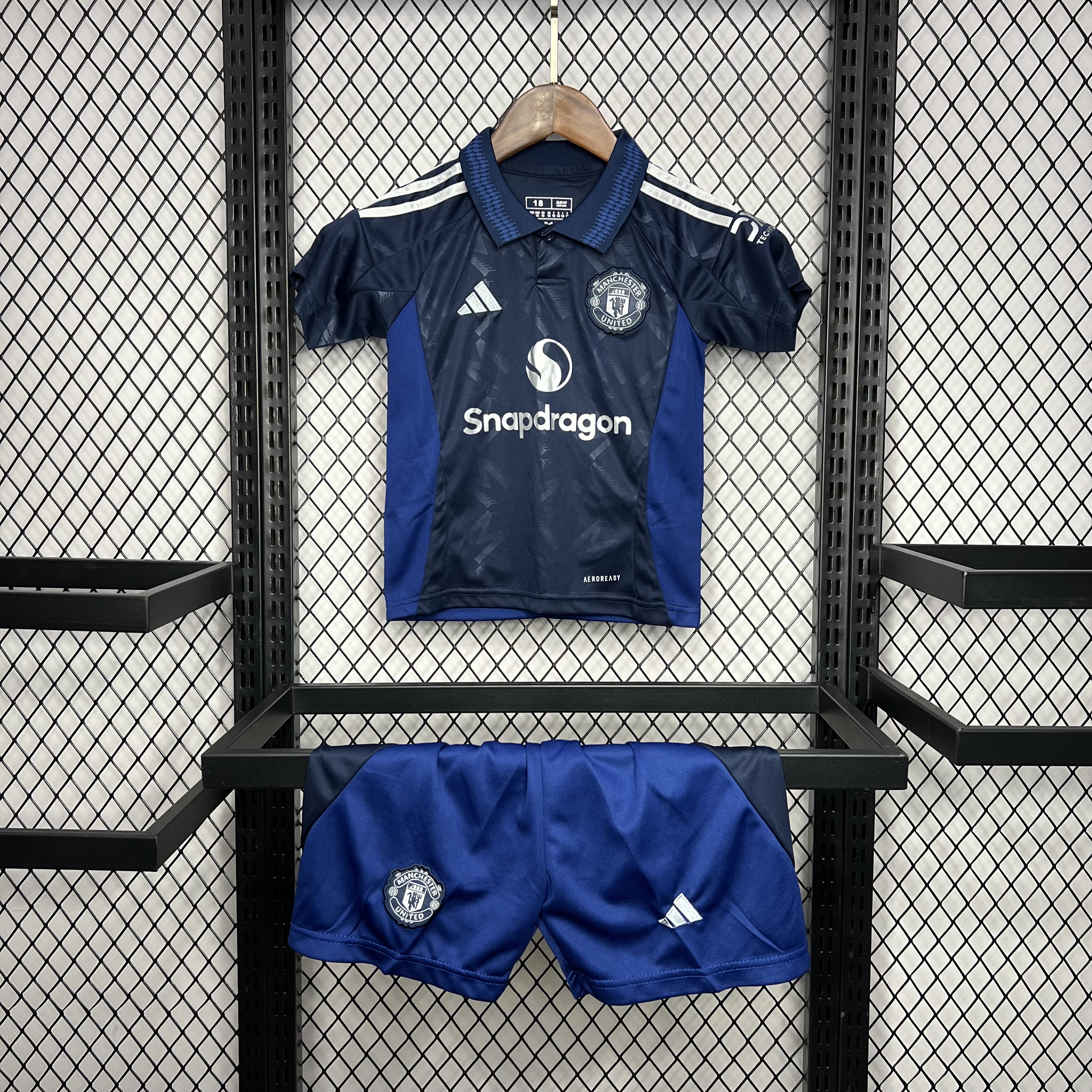 Manchester United 24-25 Away Kids Kit - JerseysGala