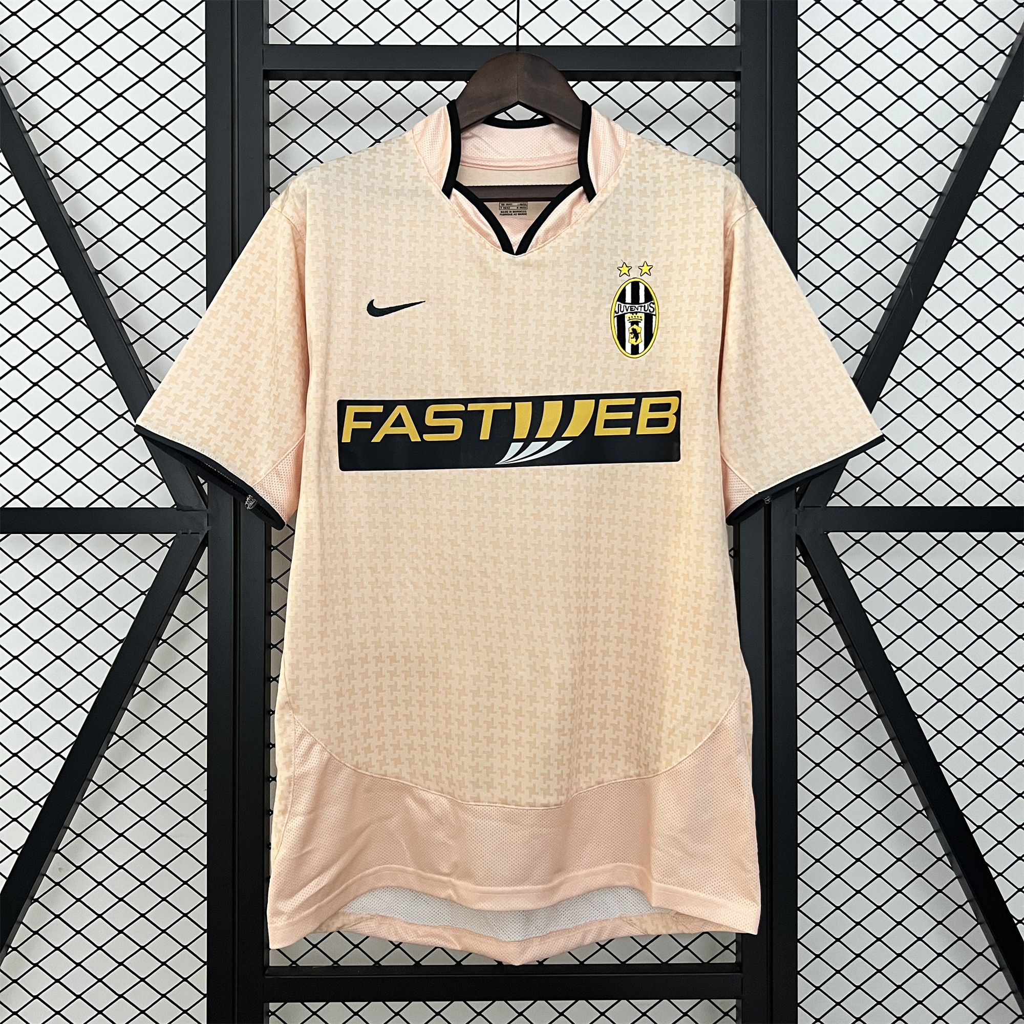 Retro Juventus 2003-04 Away Jersey - JerseysGala