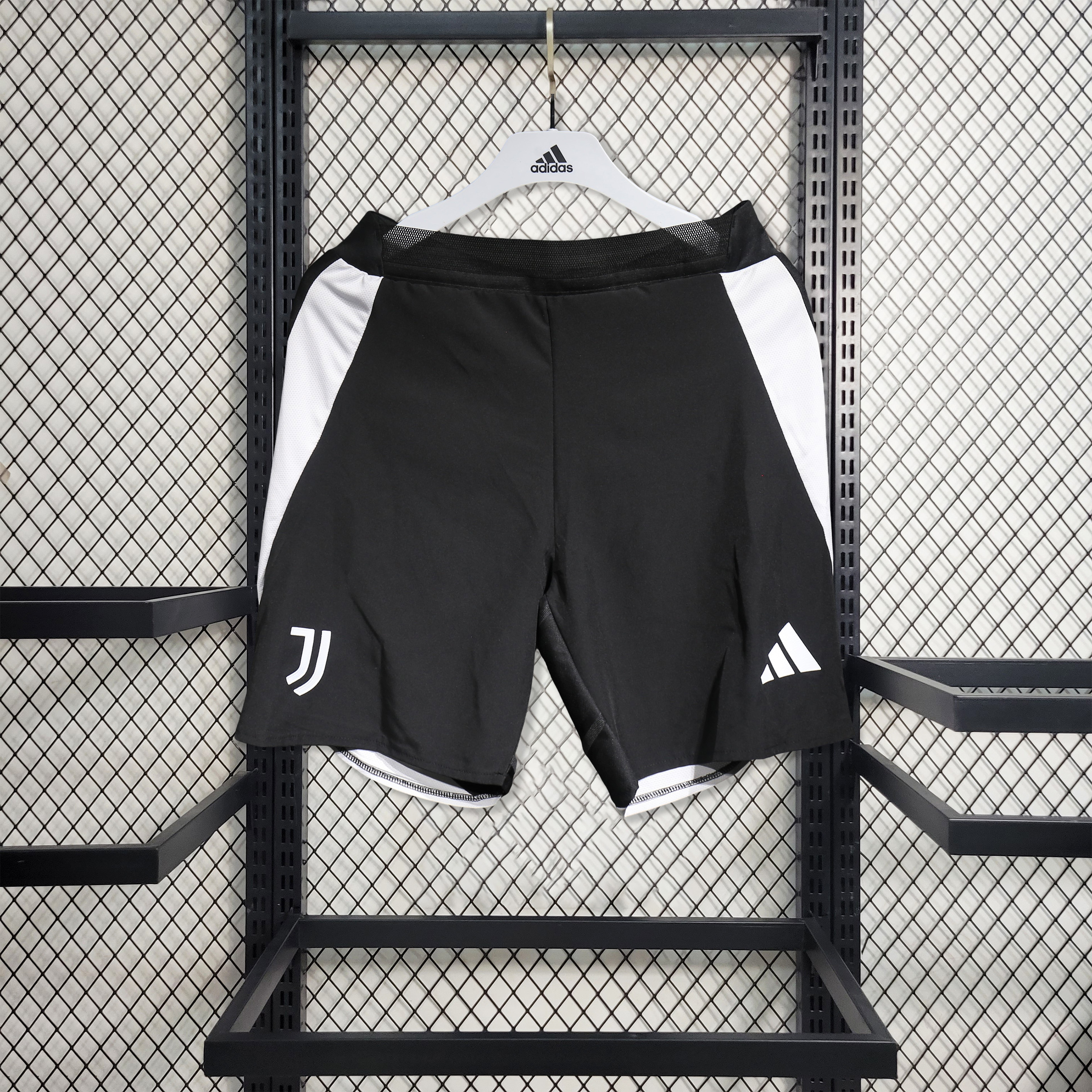 Juventus 24-25 Home Shorts - Player Version - JerseysGala