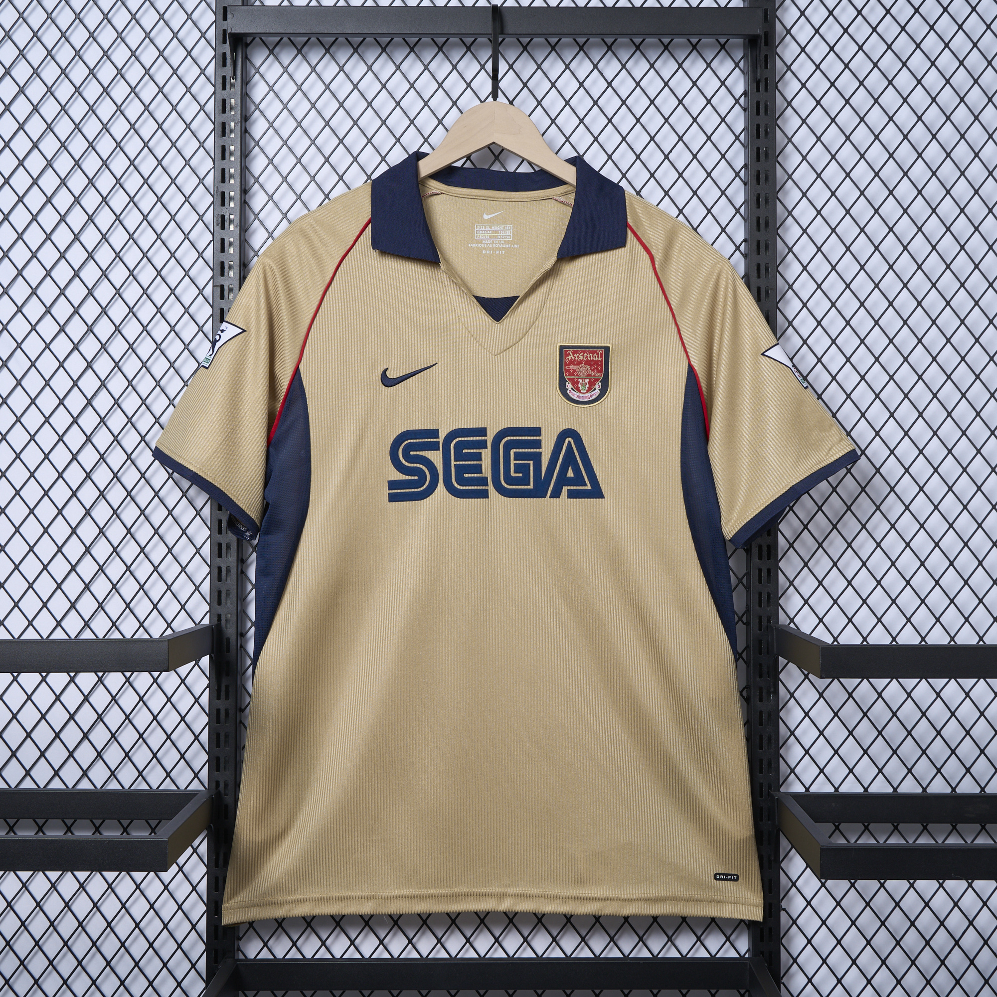 Retro Arsenal 2001-02 Away Stadium Jersey - JerseysGala