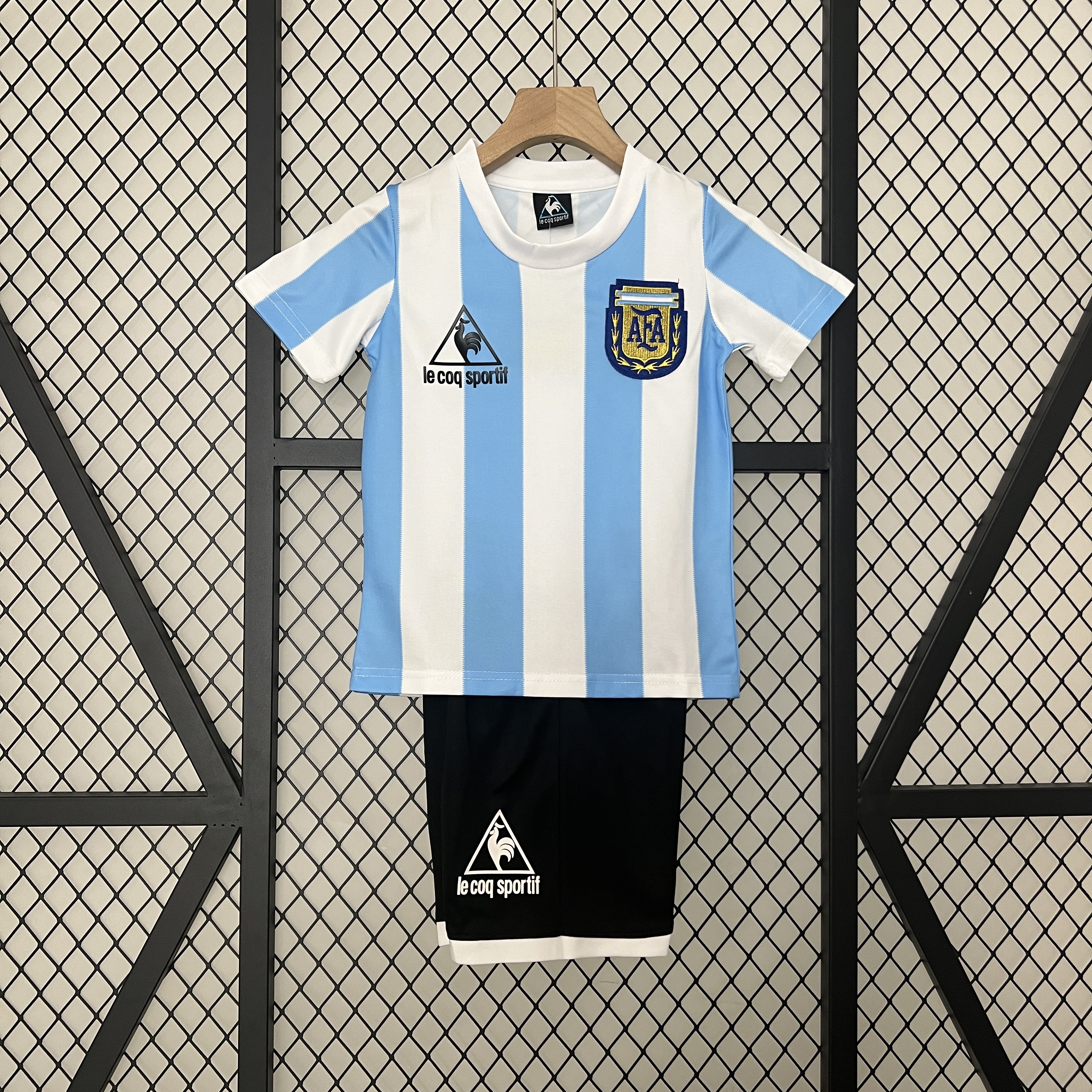 Retro Argentina 1986 Home Stadium Kids Kit - JerseysGala