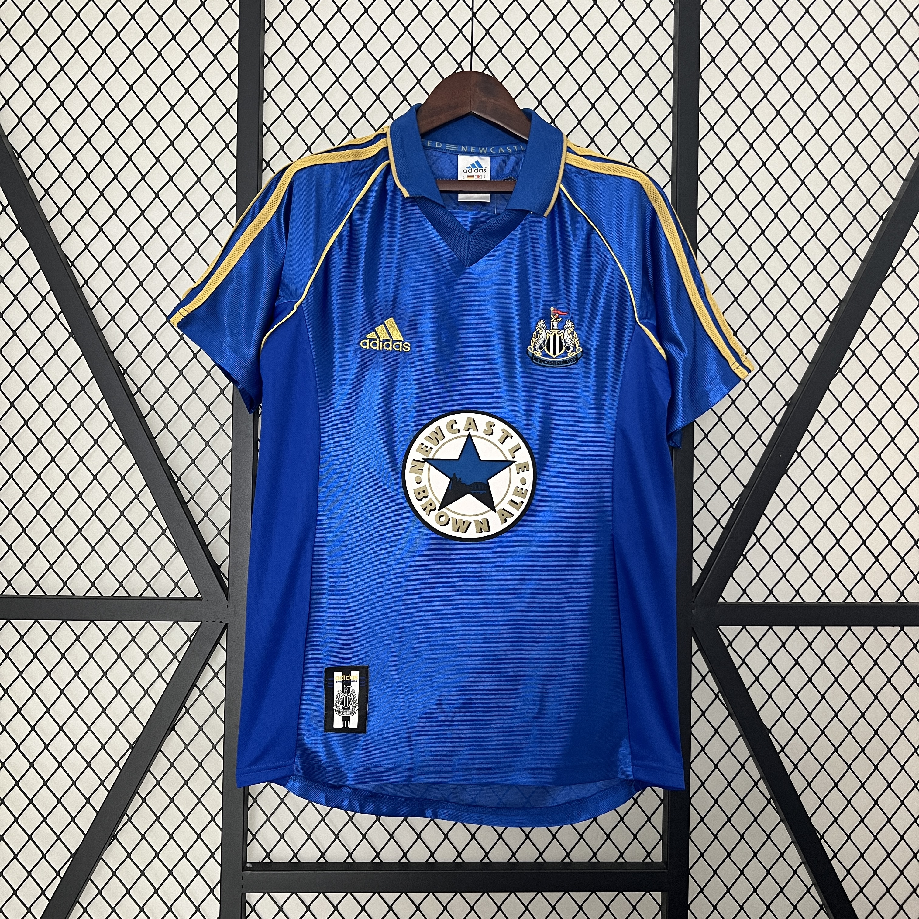 Retro Newcastle United 1998-99 Away Stadium Jersey - JerseysGala