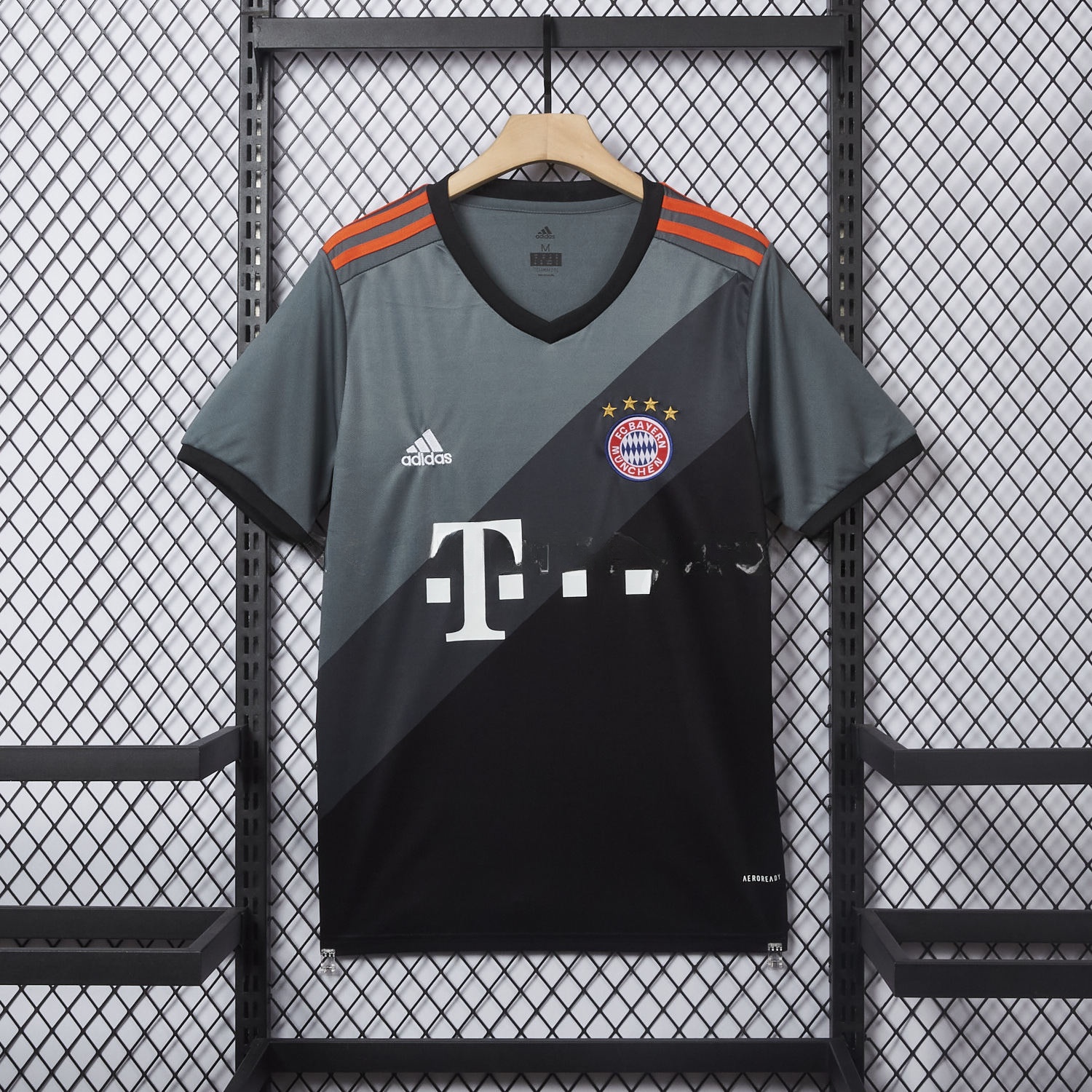 Retro Bayern Munich 2016-17 Away Jersey - JerseysGala