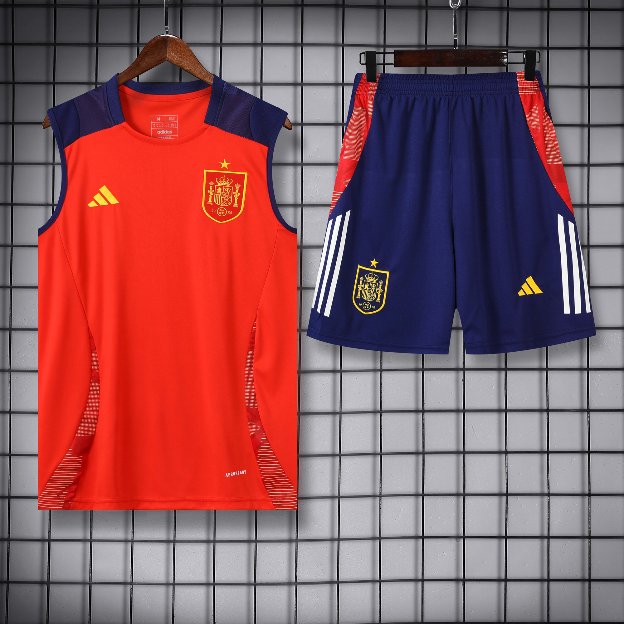 Spain 24-25 Vest Training Set - Red - JerseysGala