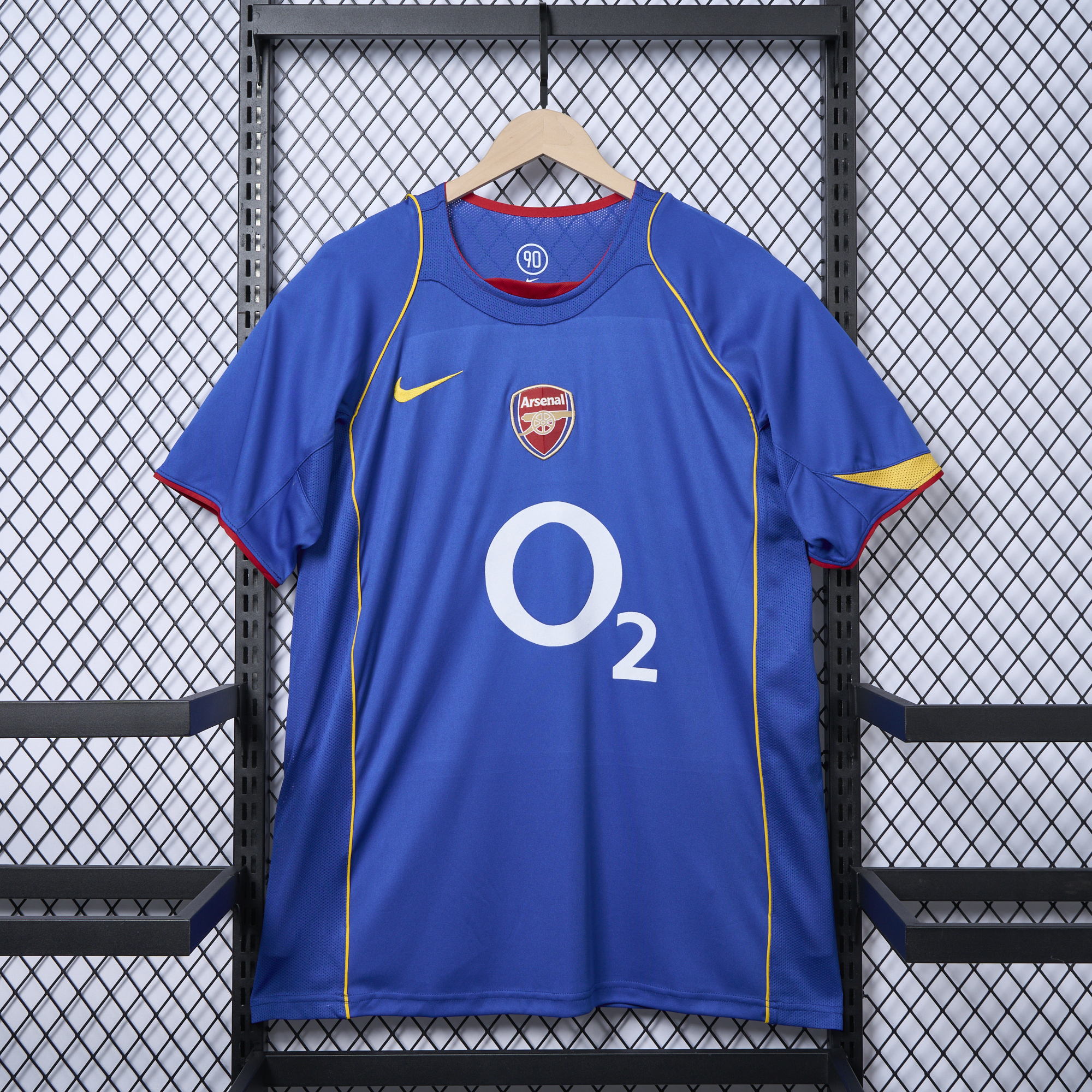 Retro Arsenal 2004-05 Away Stadium Jersey - JerseysGala