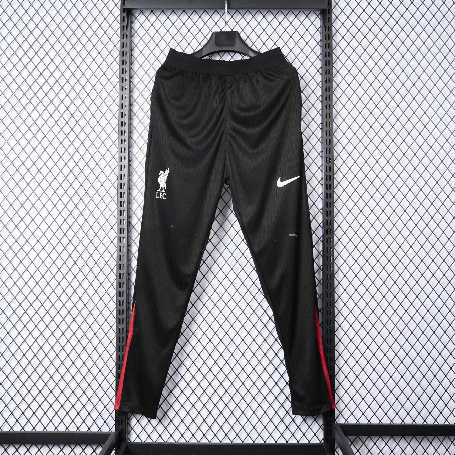 Liver.pool 24-25 Black Training Pants - Player Version - JerseysGala