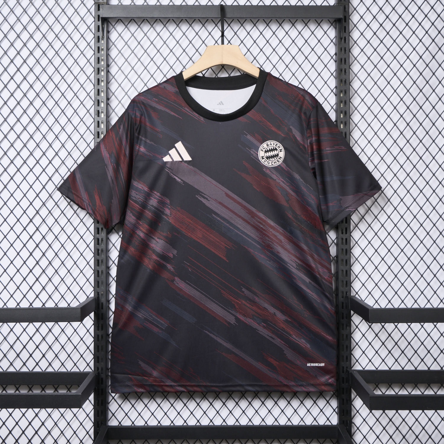 Bayern Munich 25-26 Black & Red Stripe Training Jersey - Fans Version - JerseysGala