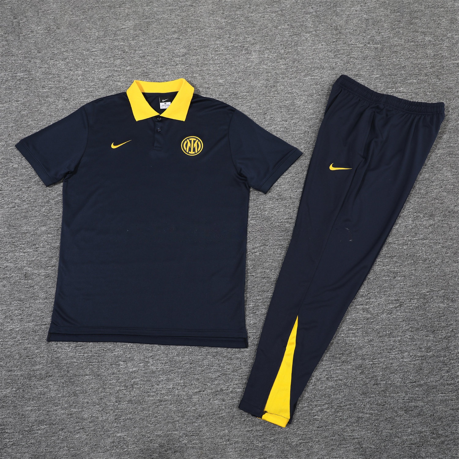 Inter Milan 25-26 POLO Short-Sleeve Training Set - Black Top and Pants - JerseysGala