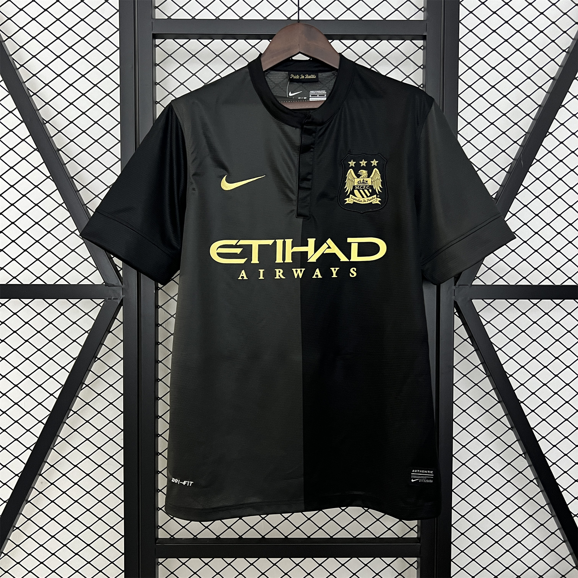 Retro Manchester City 2013-14 Away Jersey - JerseysGala