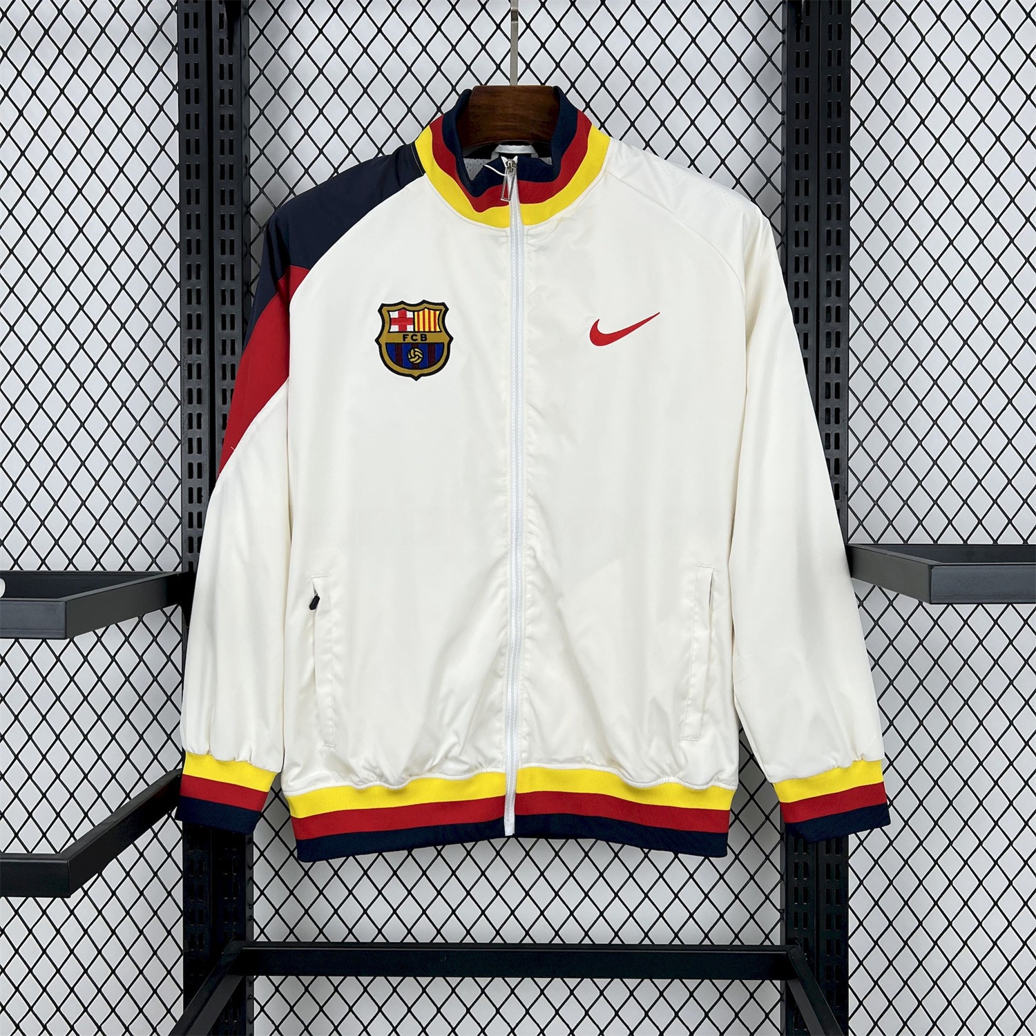 Retro Barcelona 1994-95 Player Windbreaker - White - JerseysGala